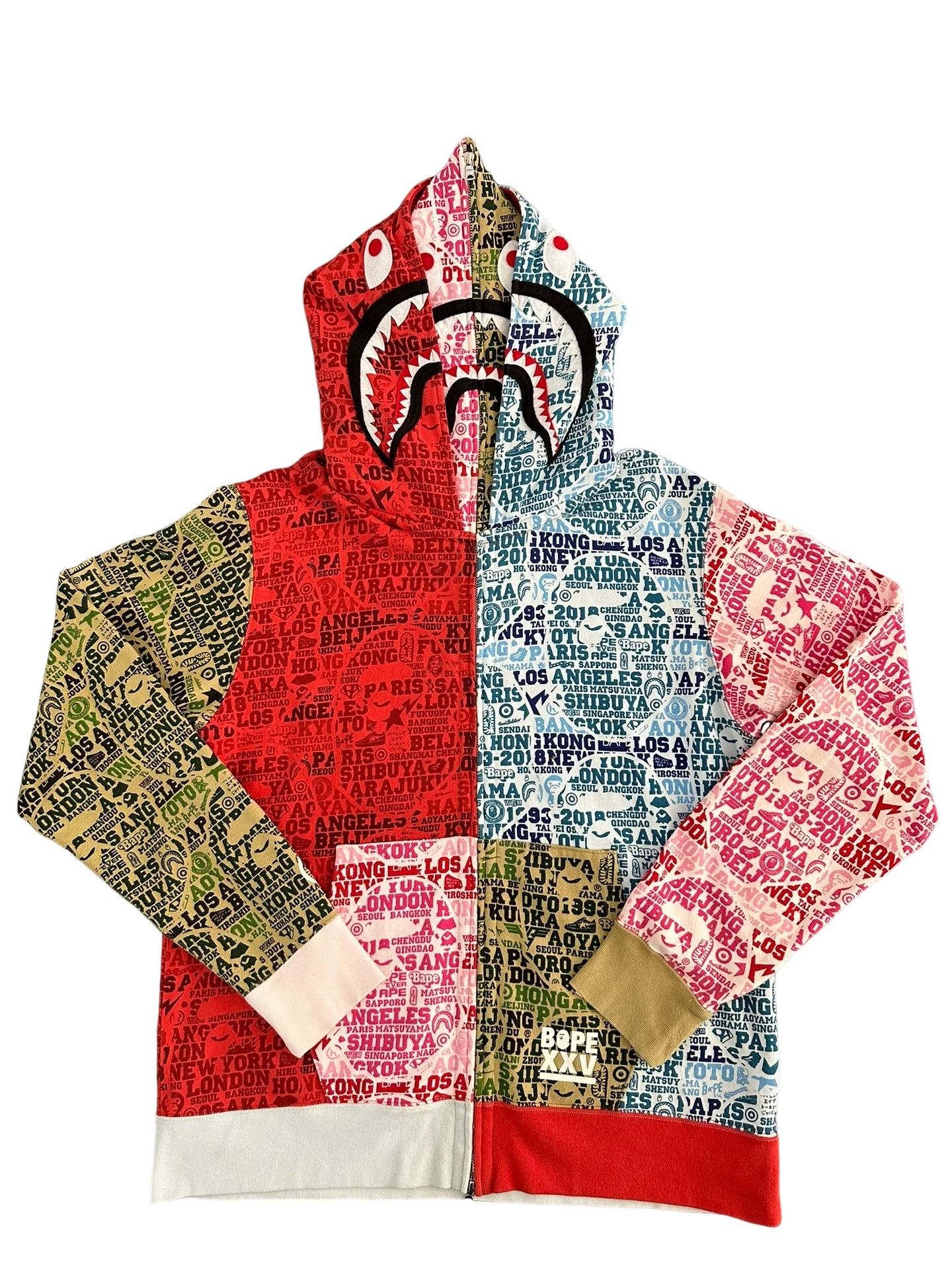 Bape BAPE 25th Anniversary City Camo Shark Hoodie Size XL Size US XL / EU 56 / 4 - 1 Thumbnail