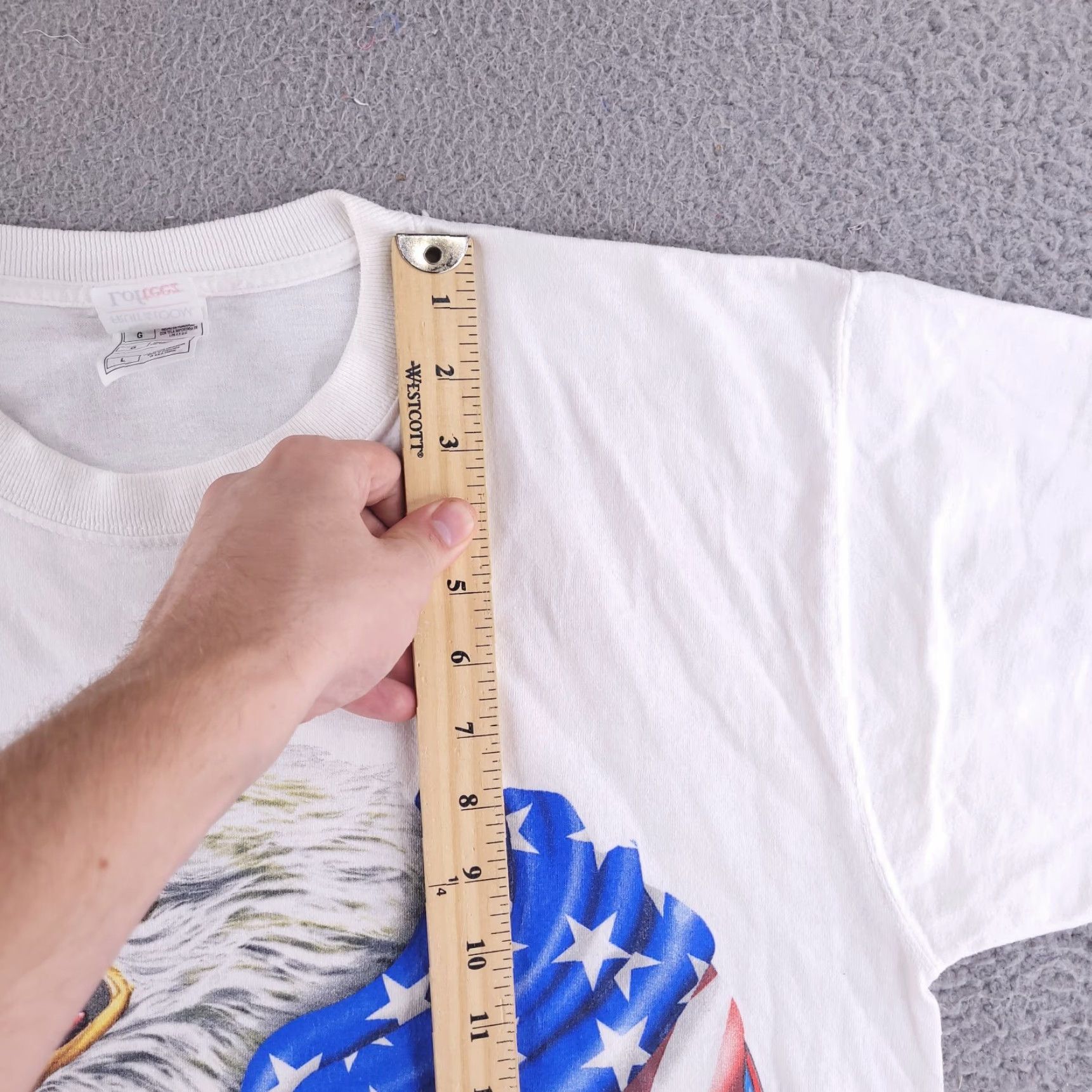 Fruit Of The Loom Fruit of the Loom Shirt Mens Large White Crew Neck Short Sleeve Vintage Lofteez Graph American Eagle All over (95s) Size US L / EU 52-54 / 3 - 7 Thumbnail
