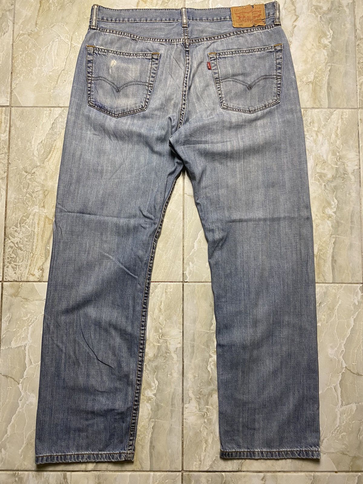 Levi's Light blue Levi’s distressed jean 505 Size US 34 / EU 50 - 2 Thumbnail