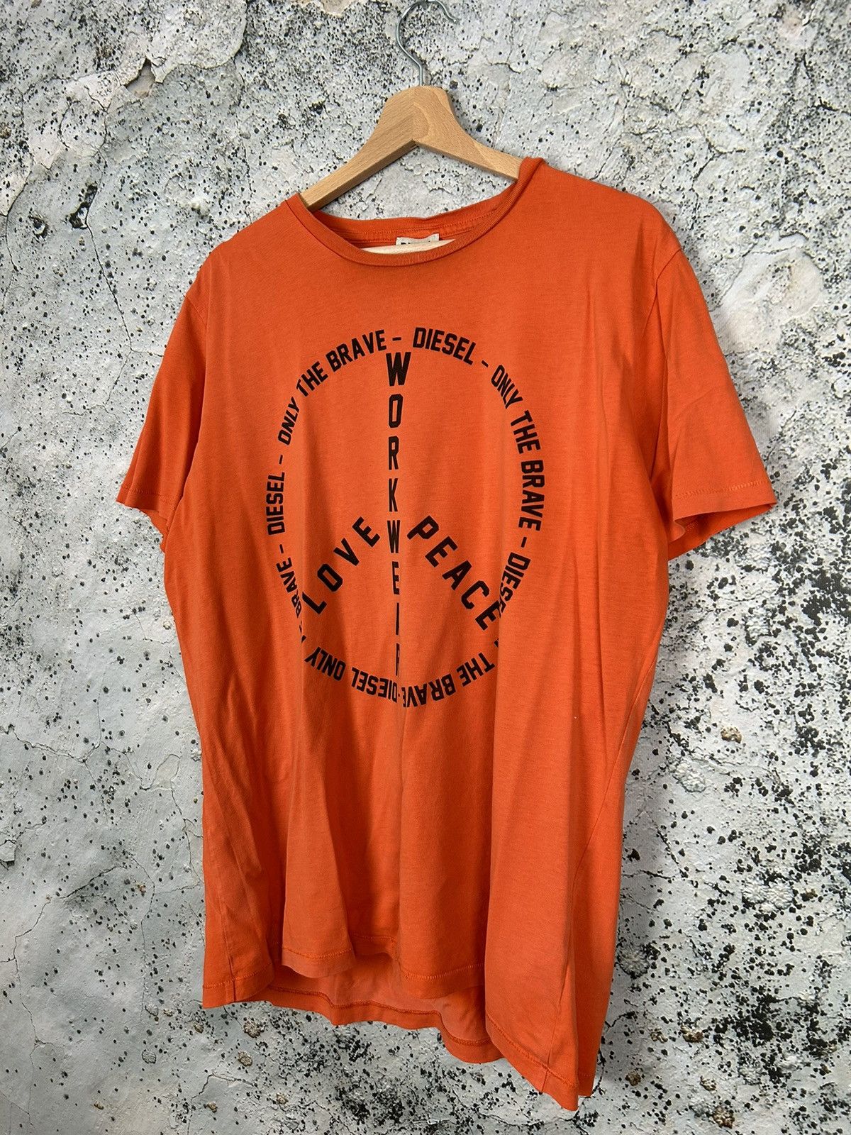 Diesel Vintage Diesel Graphic Tee Rare Hype Streetwear Y2K 00s Size US XL / EU 56 / 4 - 2 Thumbnail