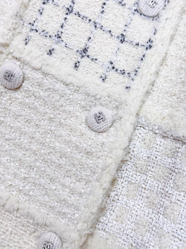 Chanel Chanel Tweed plaid embroidery sequin stitching double-brea Size XS / US 0-2 / IT 36-38 - 4 Thumbnail
