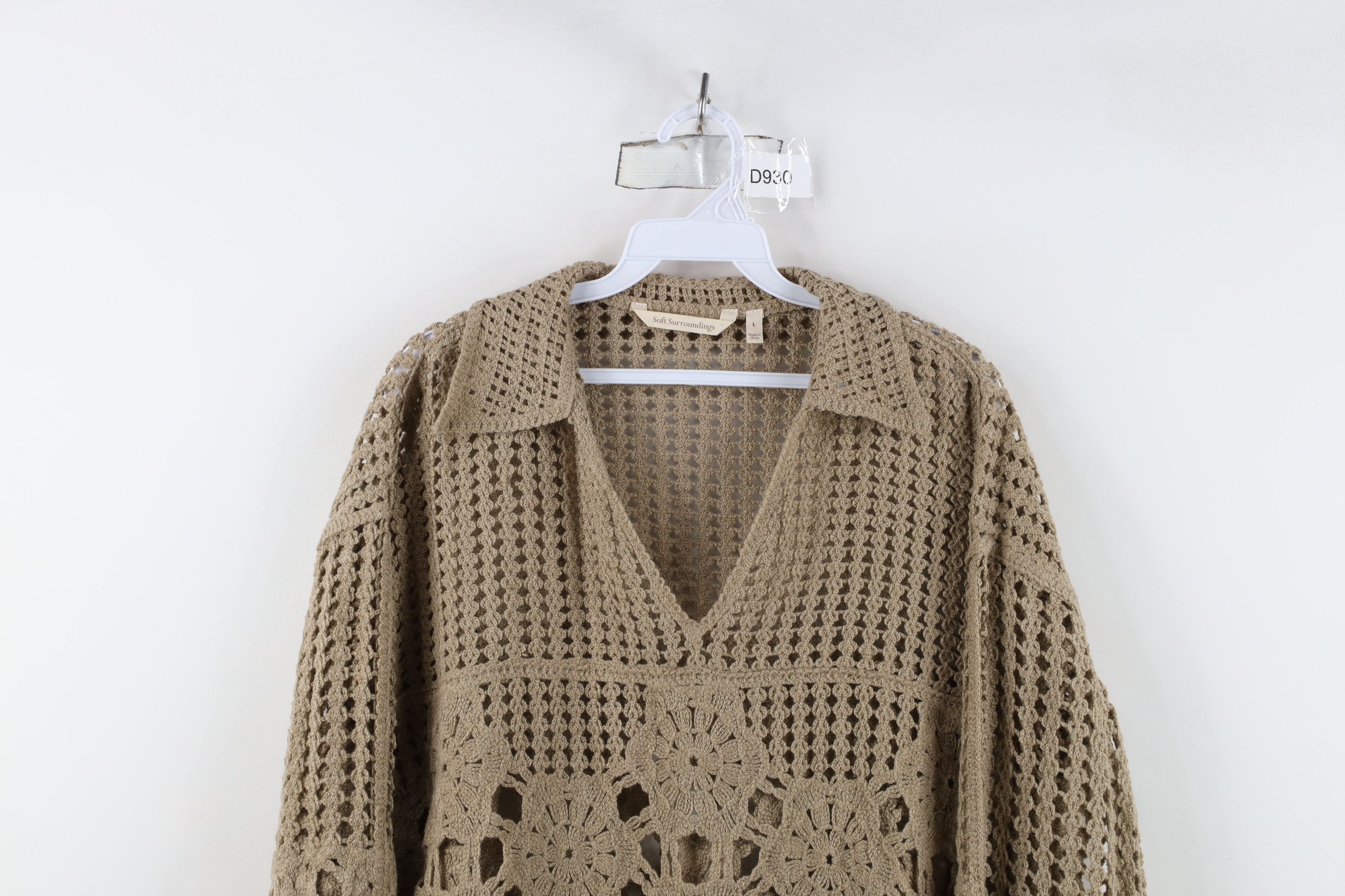 Soft Surroundings Soft Surroundings Chic Flower Crochet Collared Sweater Brown Size L / US 10 / IT 46 - 2 Thumbnail