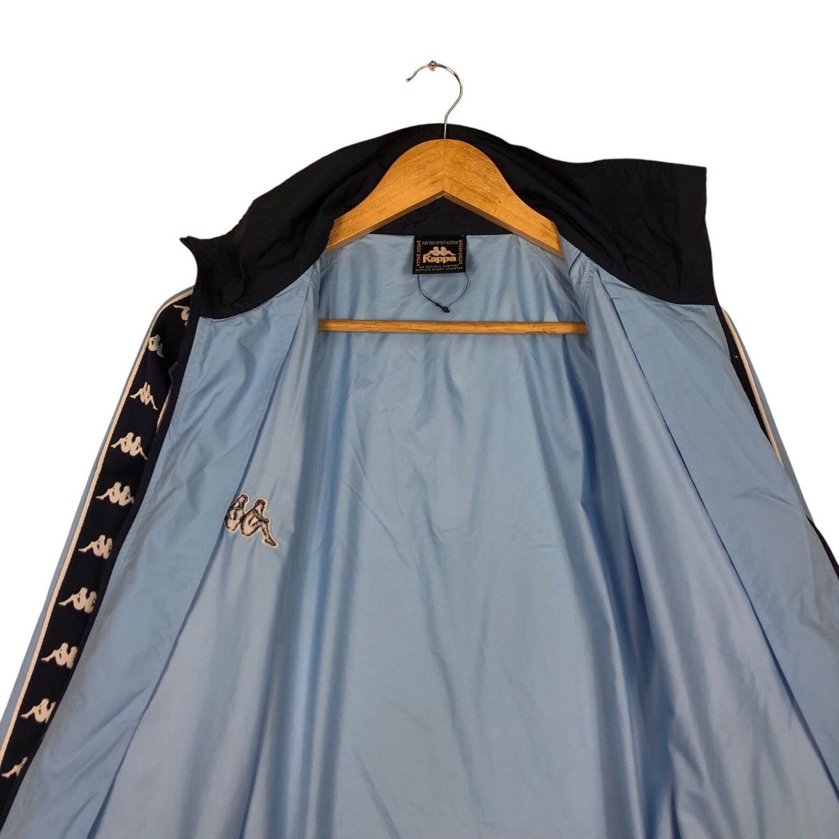 Kappa × Vintage Vintage Kappa Windbreaker Light Jacket Side Tape XL Size US XL / EU 56 / 4 - 12 Thumbnail