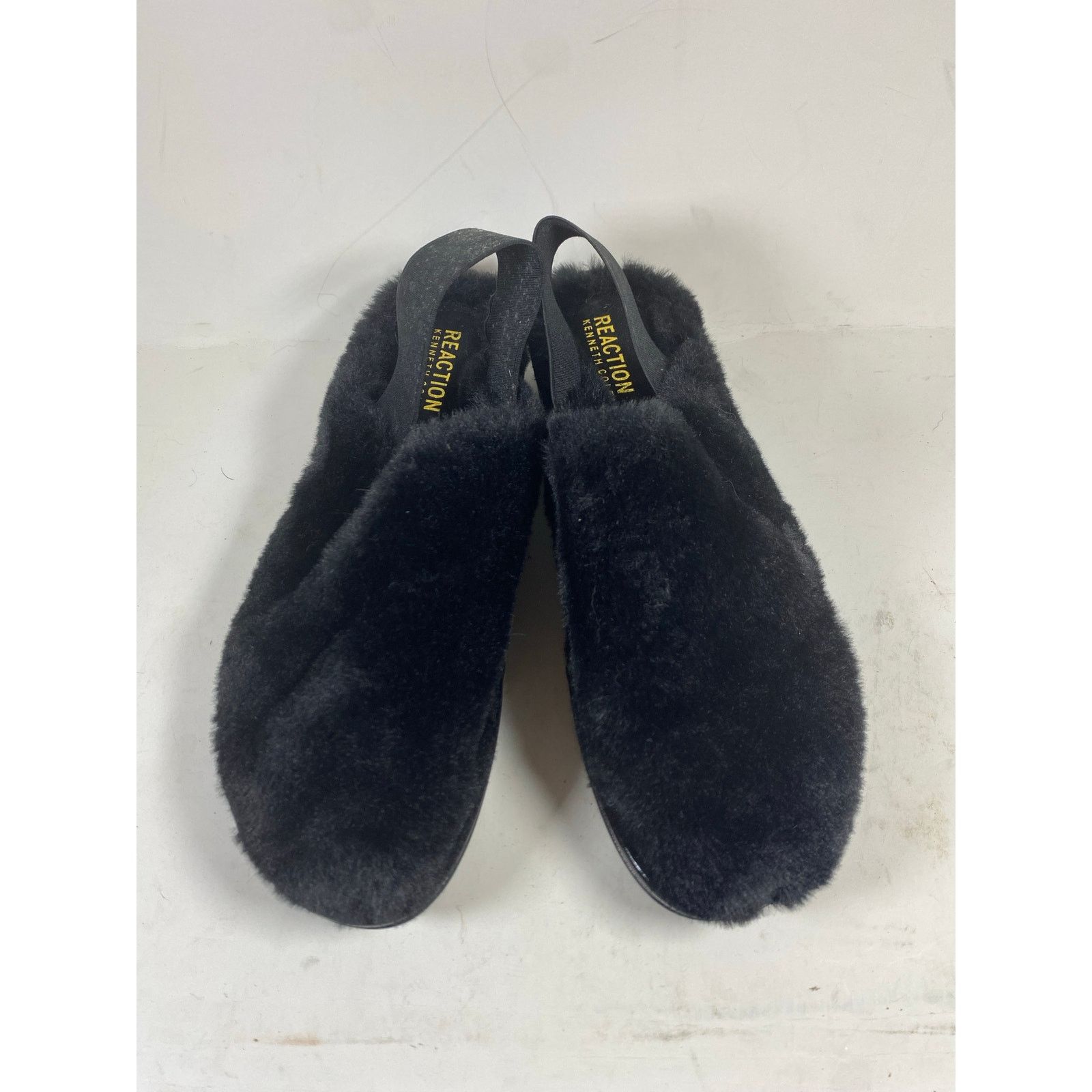 Kenneth Cole NEW Reaction Kenneth Cole Black Fuzzy Slipper 9.5W Size US 9.5 / IT 39.5 - 1 Thumbnail