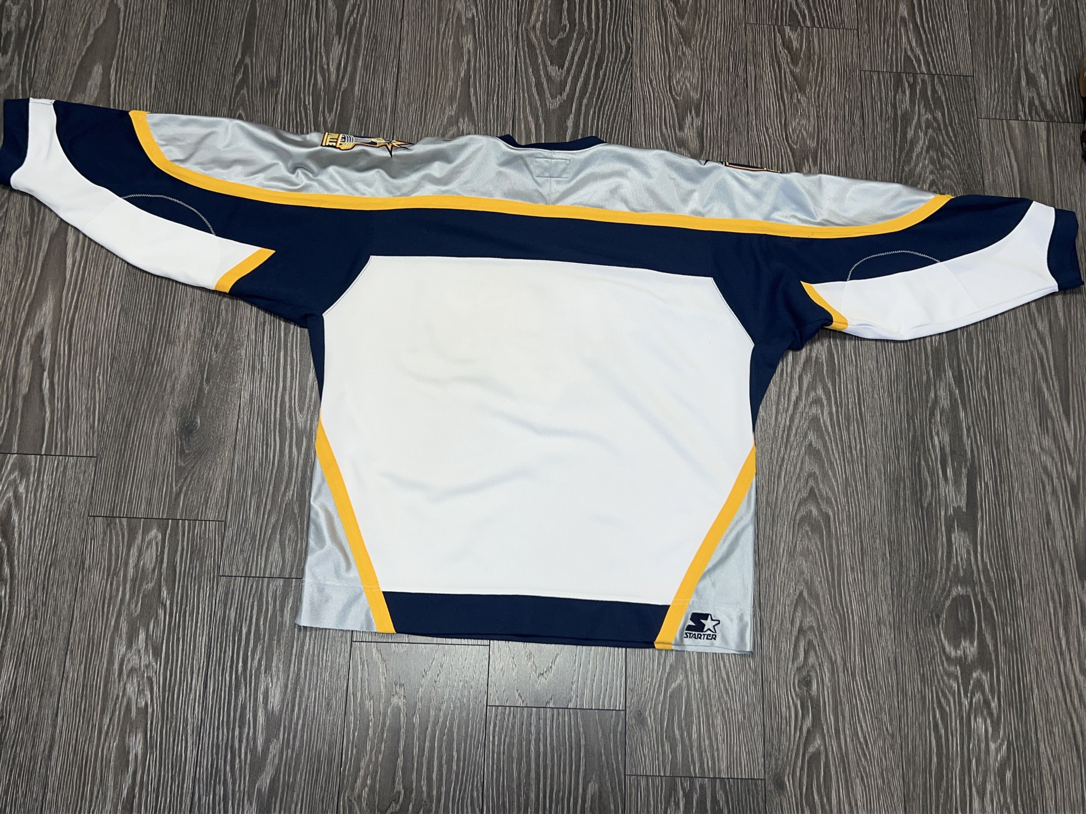 Starter Vintage NHL Nashville Predators Long Sleeve Jersey Shirt Size US XL / EU 56 / 4 - 13 Thumbnail