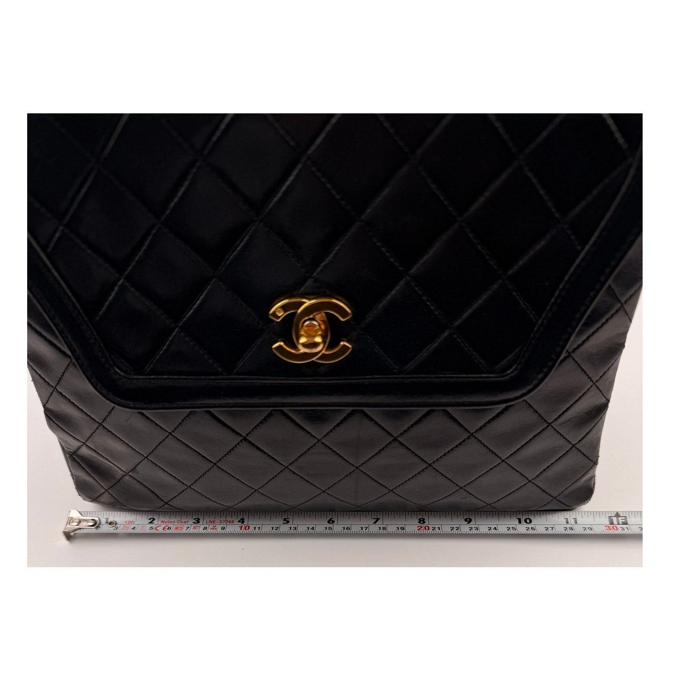 Chanel Chanel Vintage Black Quilted Trapezoid Flap Shoulder Bag Size ONE SIZE - 15 Thumbnail