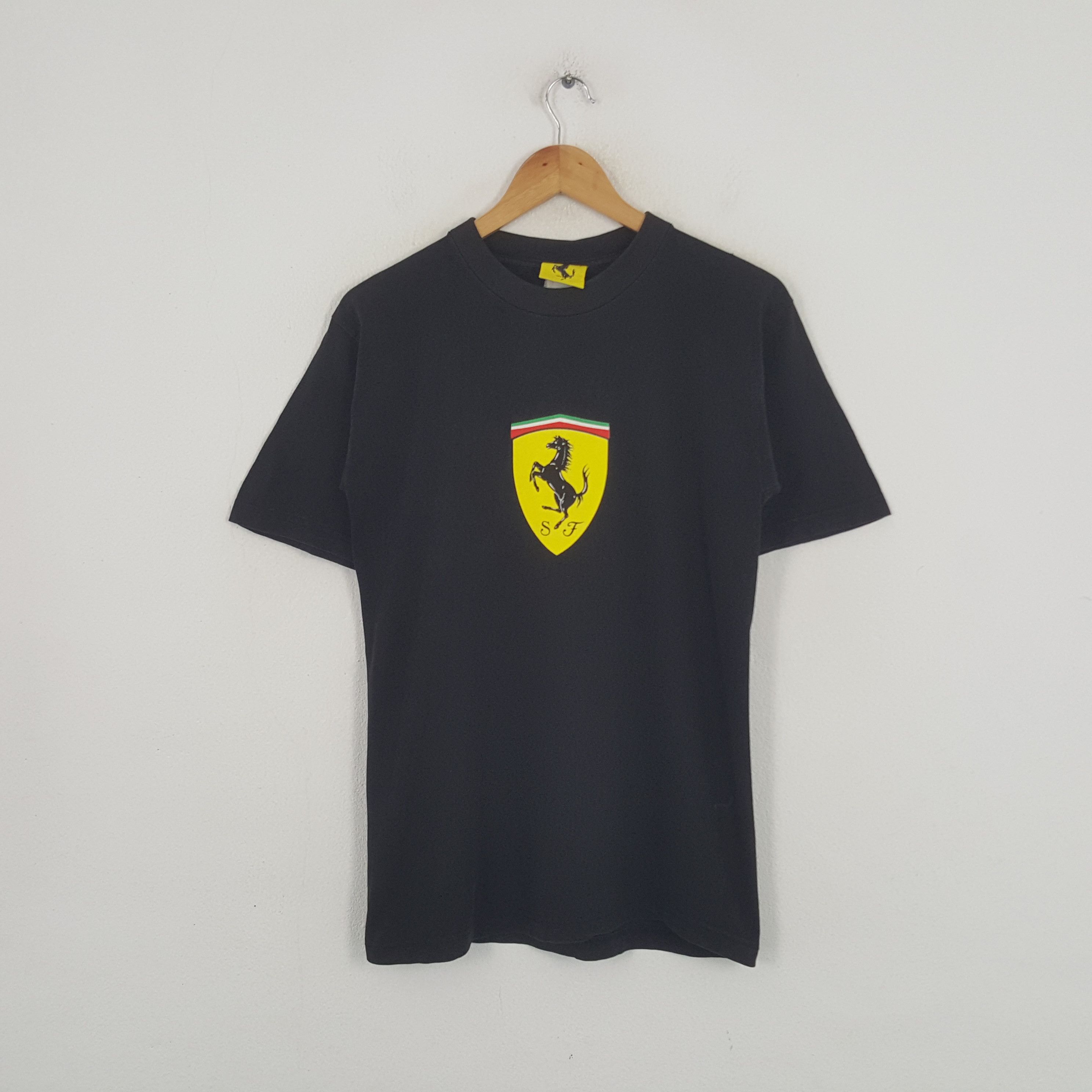 Ferrari × Vintage Vintage Ferrari Racing Motorsports Supercar Tshirt Size US S / EU 44-46 / 1 - 1 Thumbnail