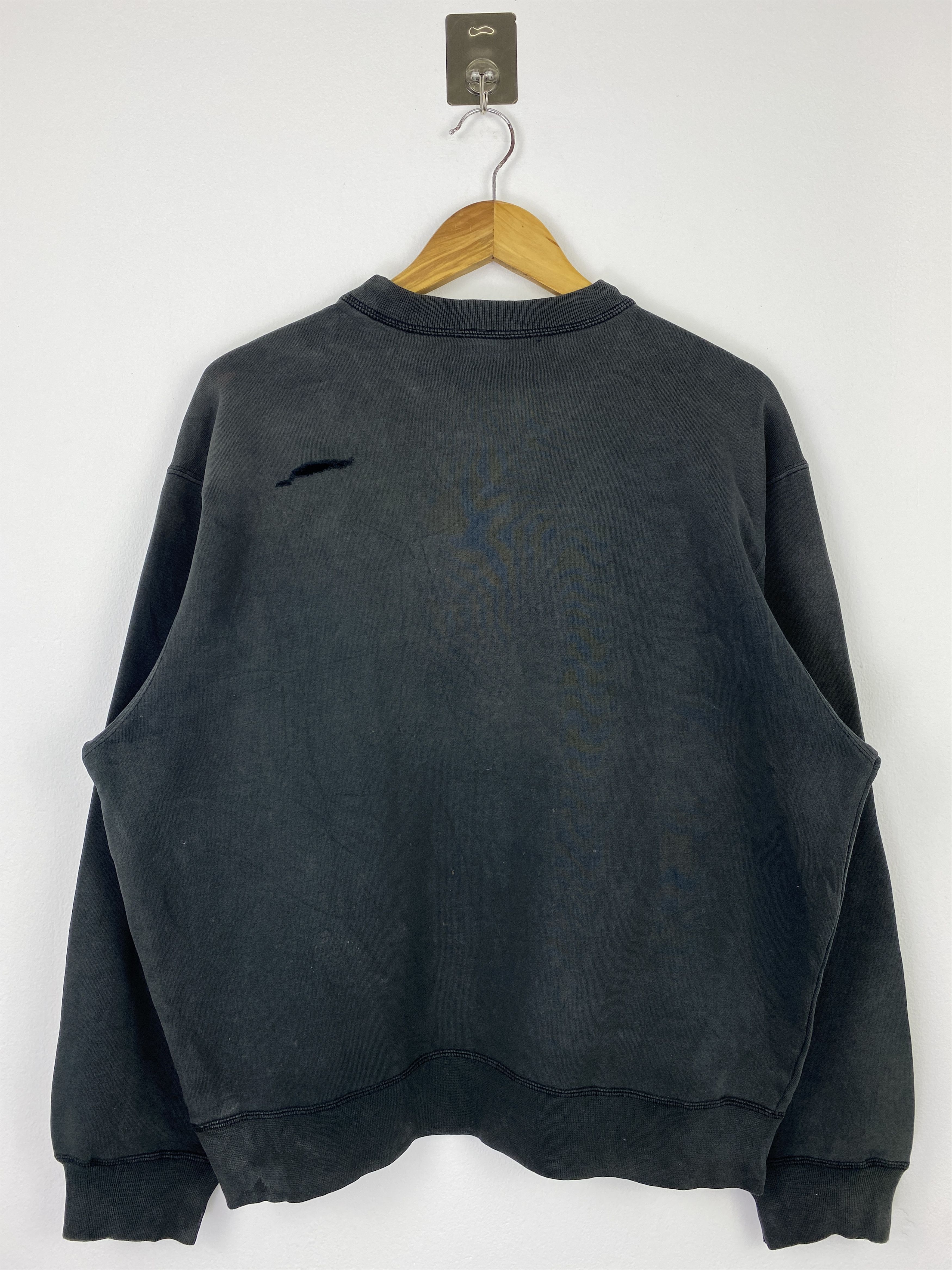 Nike Vintage Nike Center Swoosh Faded Sweatshirt L BP0029 Size US L / EU 52-54 / 3 - 3 Thumbnail
