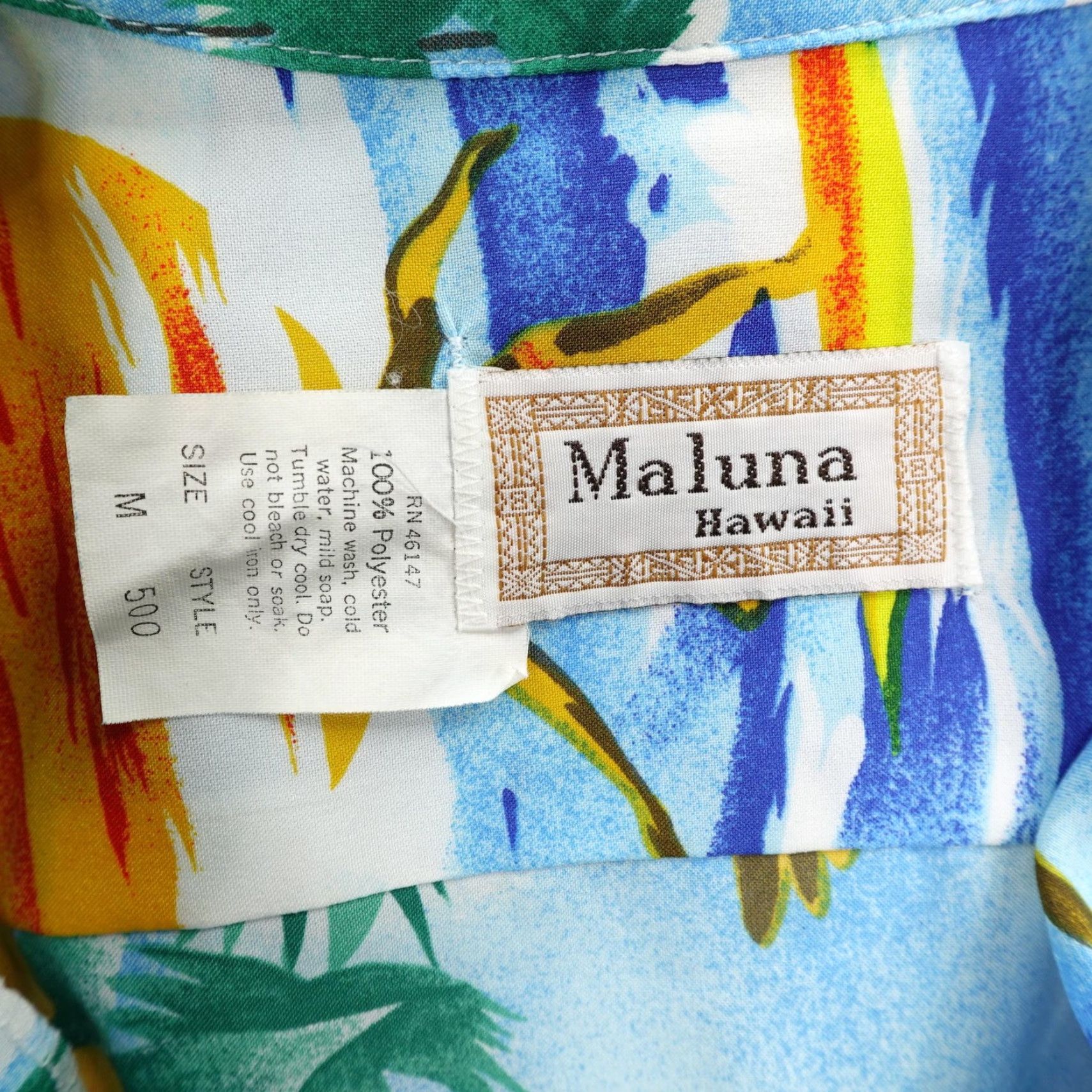 Vintage Maluna Hawaii Shirt Mens Medium Blue Floral Hawaiian Aloha Rainbows Camp