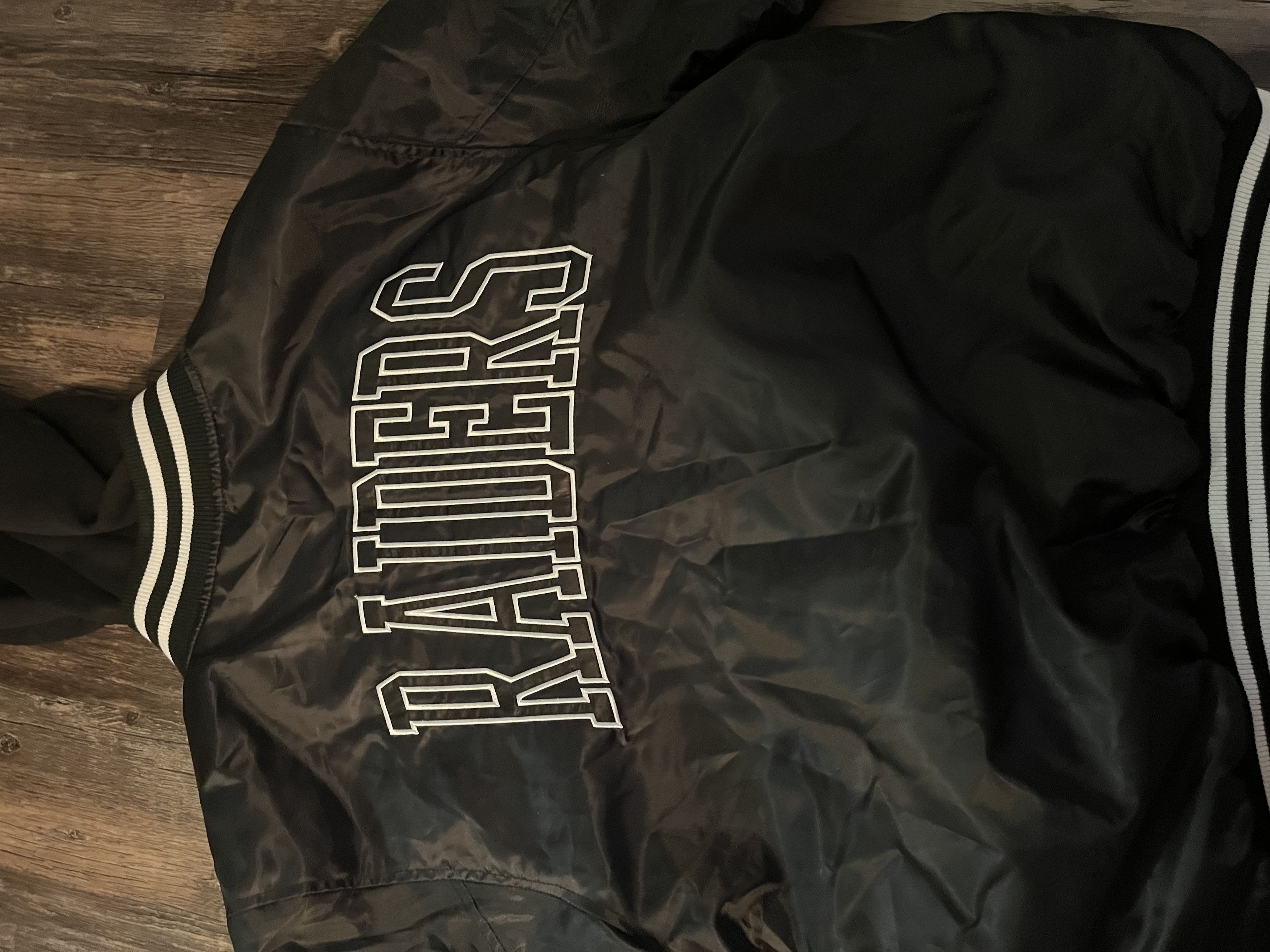 NFL New Raiders Jacket! Size US XL / EU 56 / 4 - 3 Thumbnail