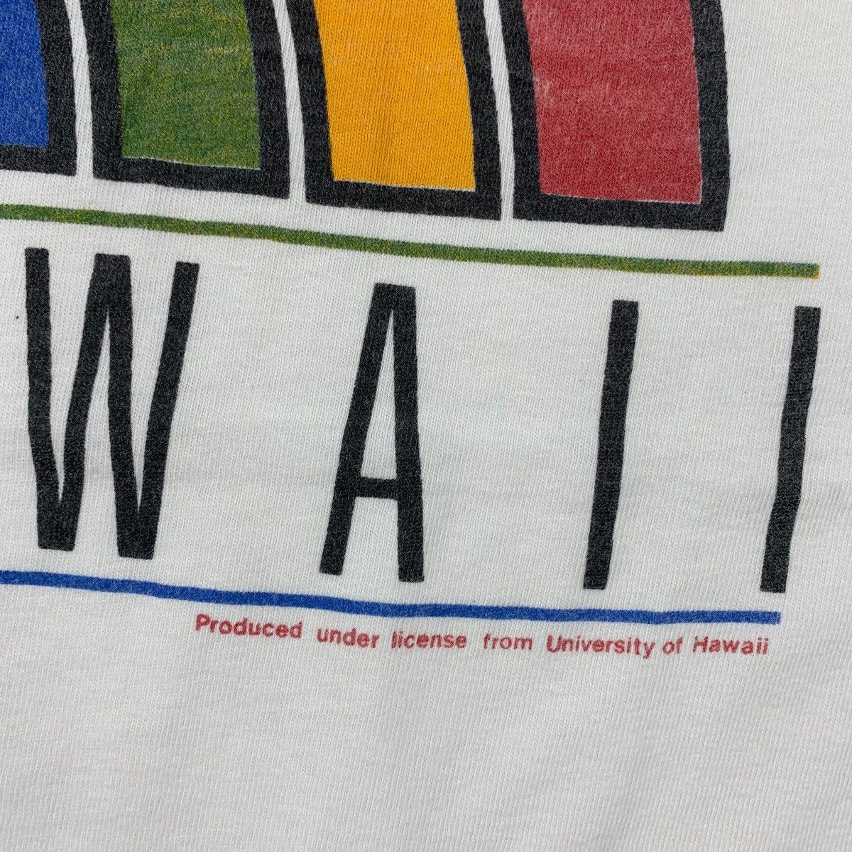 Hanes × Vintage Vintage UNIVERSITY OF HAWAII Rainbow printed tee Size US L / EU 52-54 / 3 - 12 Thumbnail