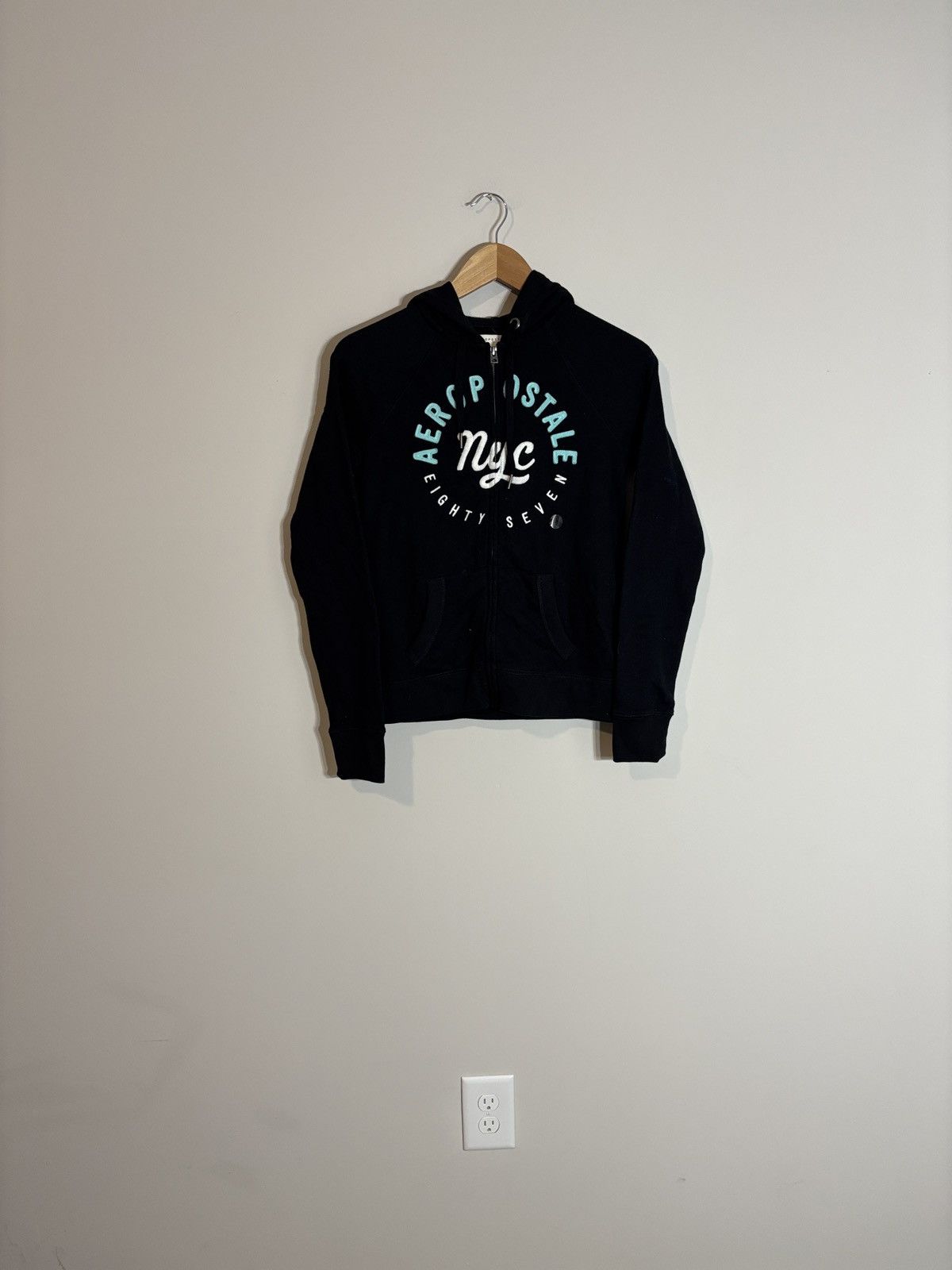 Aeropostale Aeropostale NYC Zip Up Hoodie NWT Size XS / US 0-2 / IT 36-38 - 1 Thumbnail