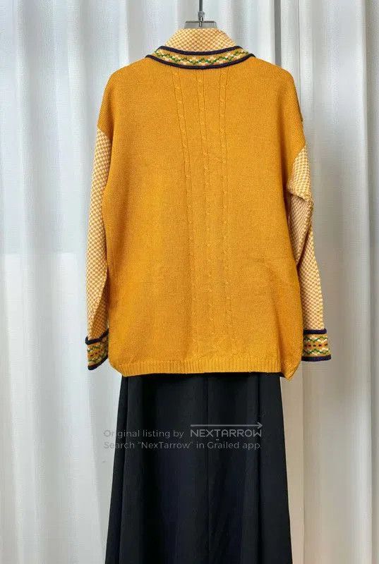 Dior Dior Women's Yellow Wool Pullover Sweater . Size XXS / US 00 / IT 34 - 7 Thumbnail