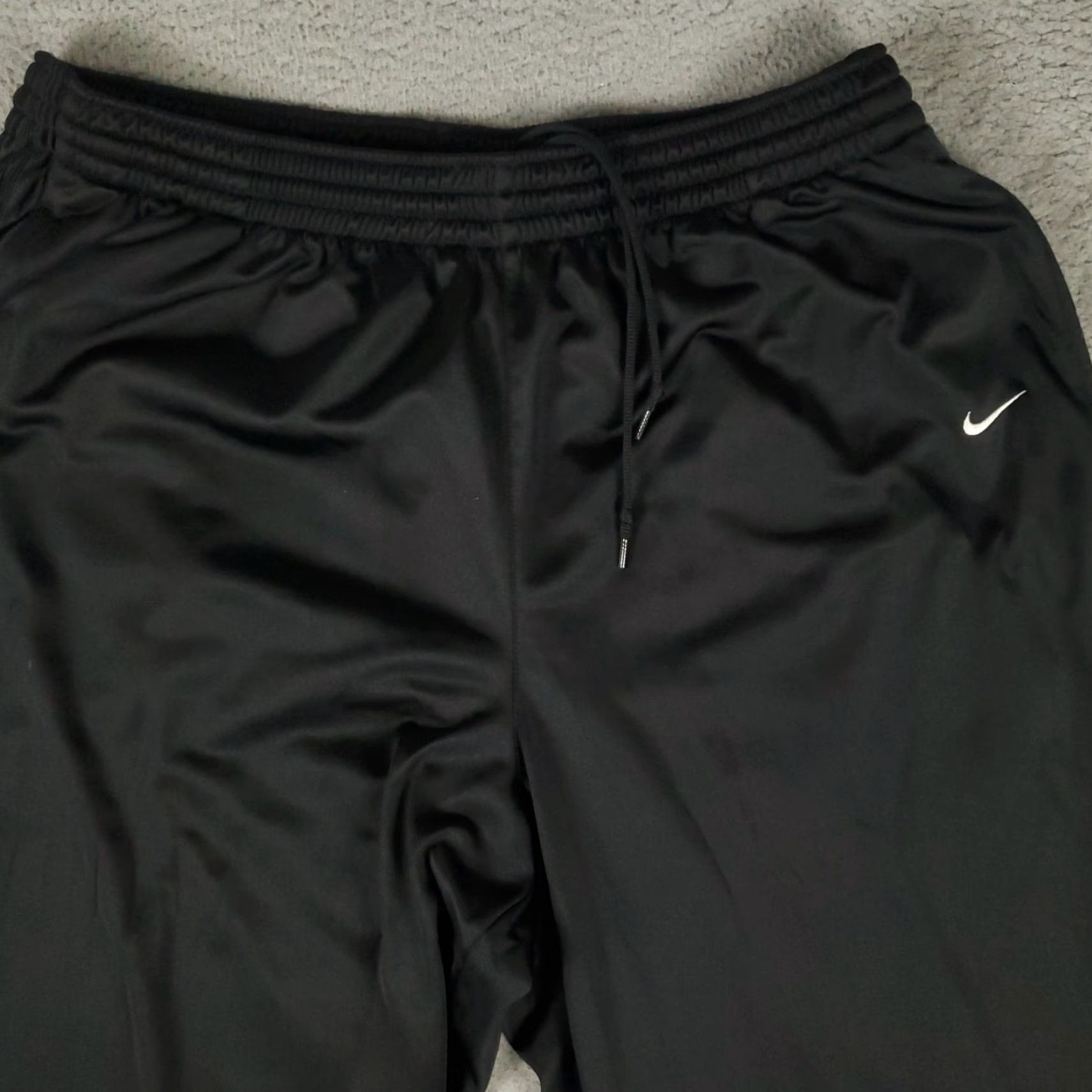 Nike Nike Pants Mens 2XL Black Vintage Sweatpants Joggers Ankle Zip Fitness Nylon Polyester Knit Swoosh Dri-Fit Regular Pockets Size US 39 - 2 Thumbnail
