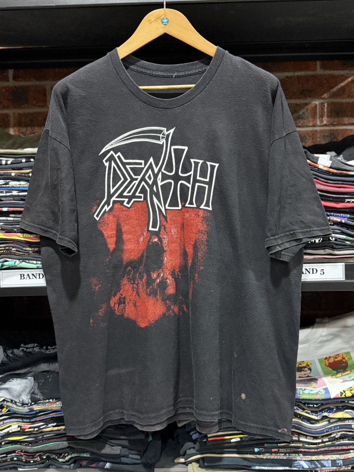 Band Tees Thrashed Vintage Death Black Metal Band Sun Faded Tee Size US XXL / EU 58 / 5 - 1 Thumbnail