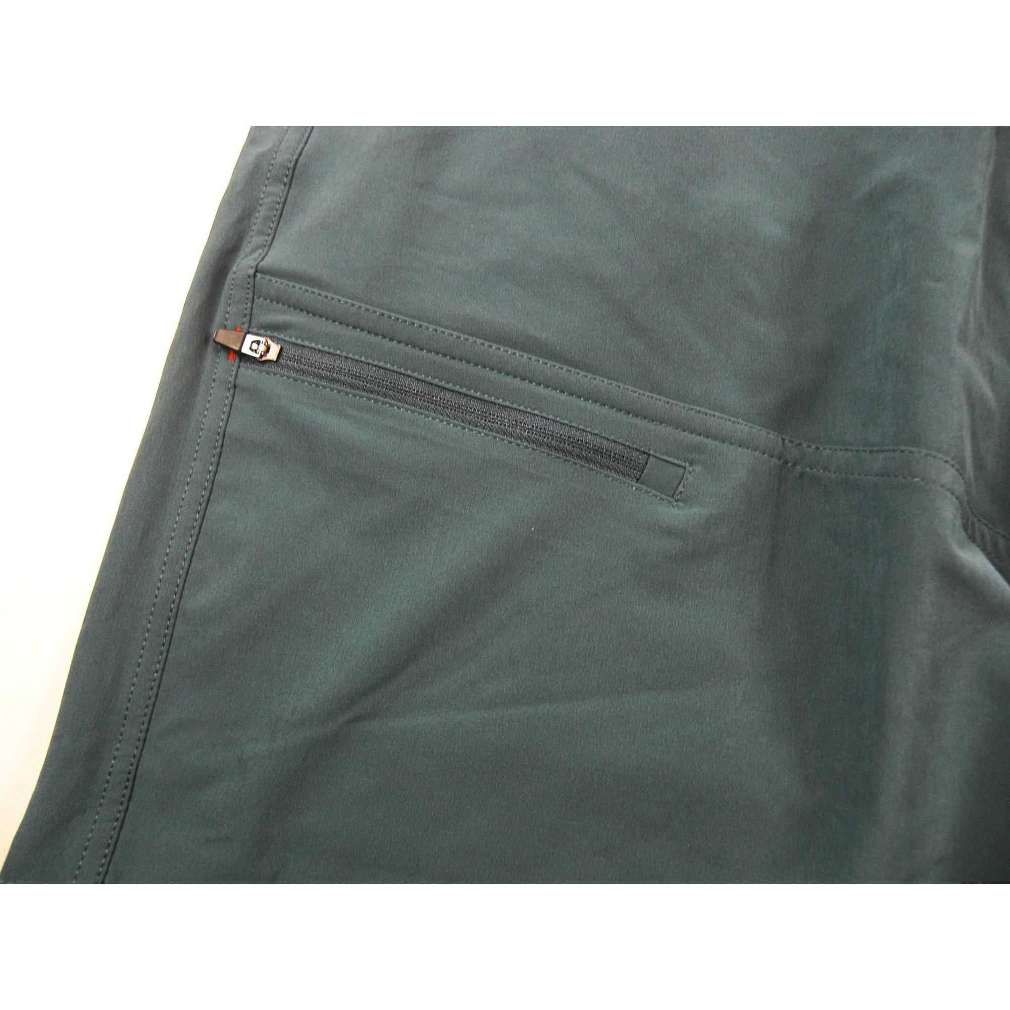 Other Uipro Dri Fit Blue Shorts Mens L Large 8.75" inseam NEW Size US 36 / EU 52 - 4 Thumbnail