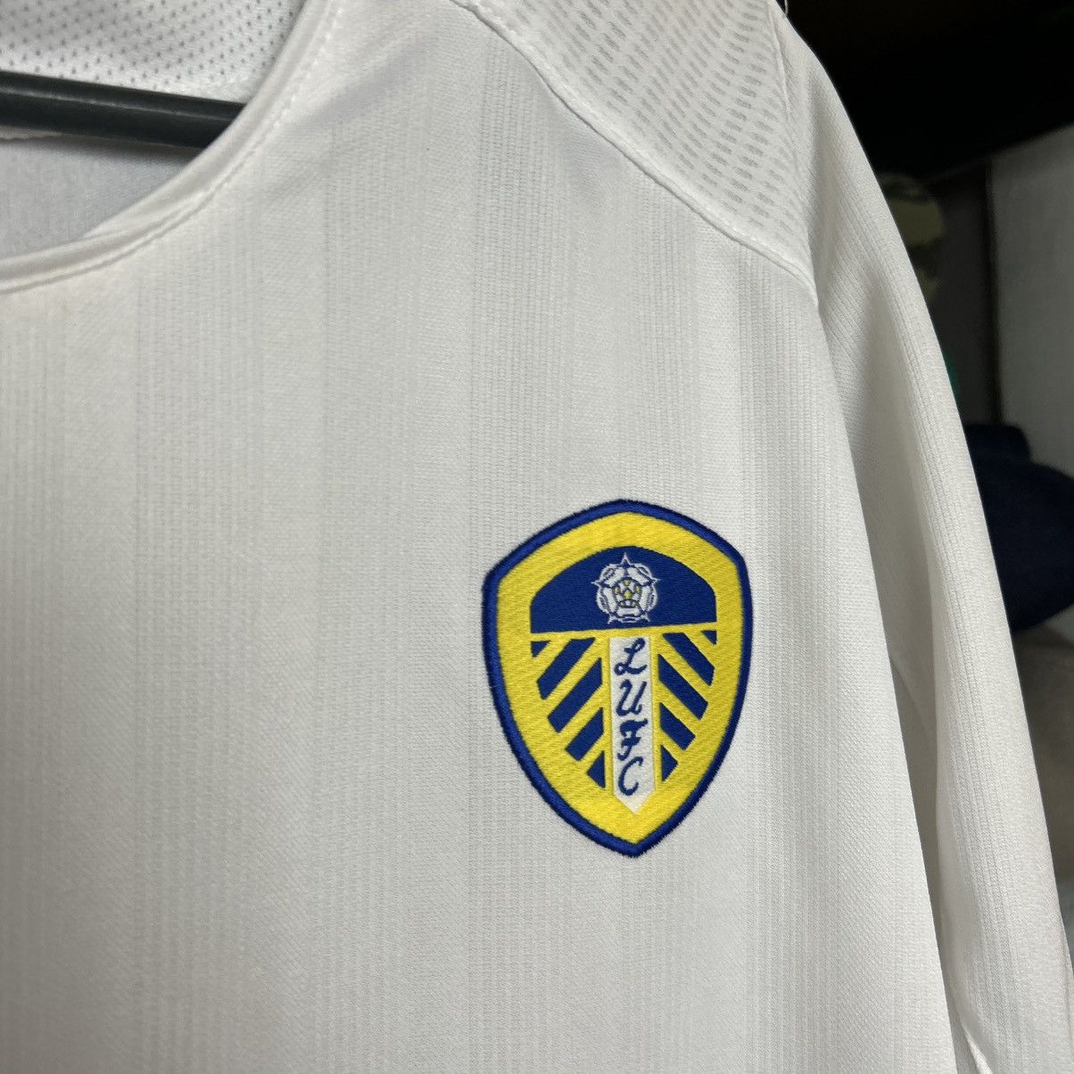 Macron Vintage Macron FC Leeds United home soccer jersey Size US XXL / EU 58 / 5 - 4 Thumbnail
