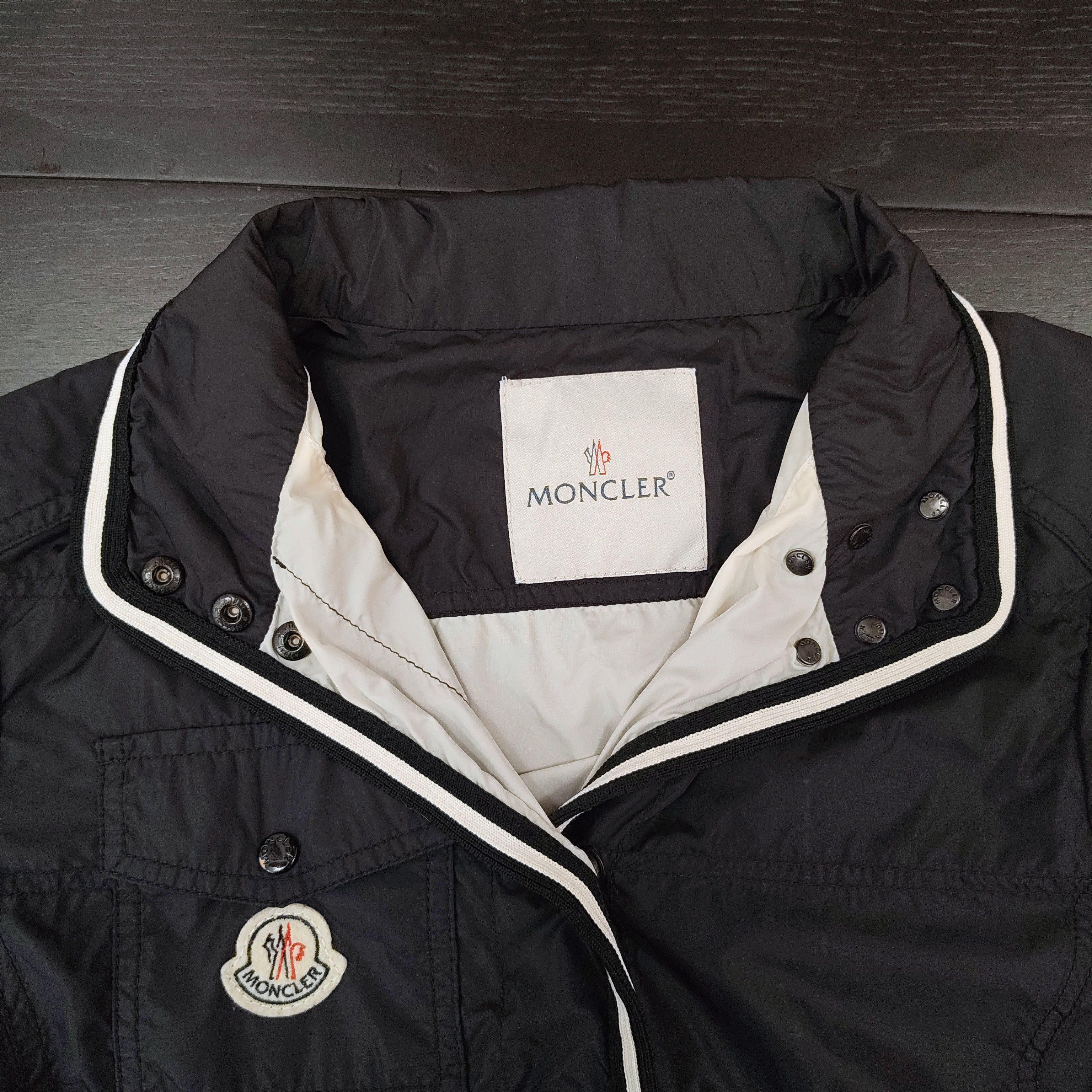 Moncler Moncler vintage women lightweight windbreaker jacket black M Size S / US 4 / IT 40 - 6 Thumbnail
