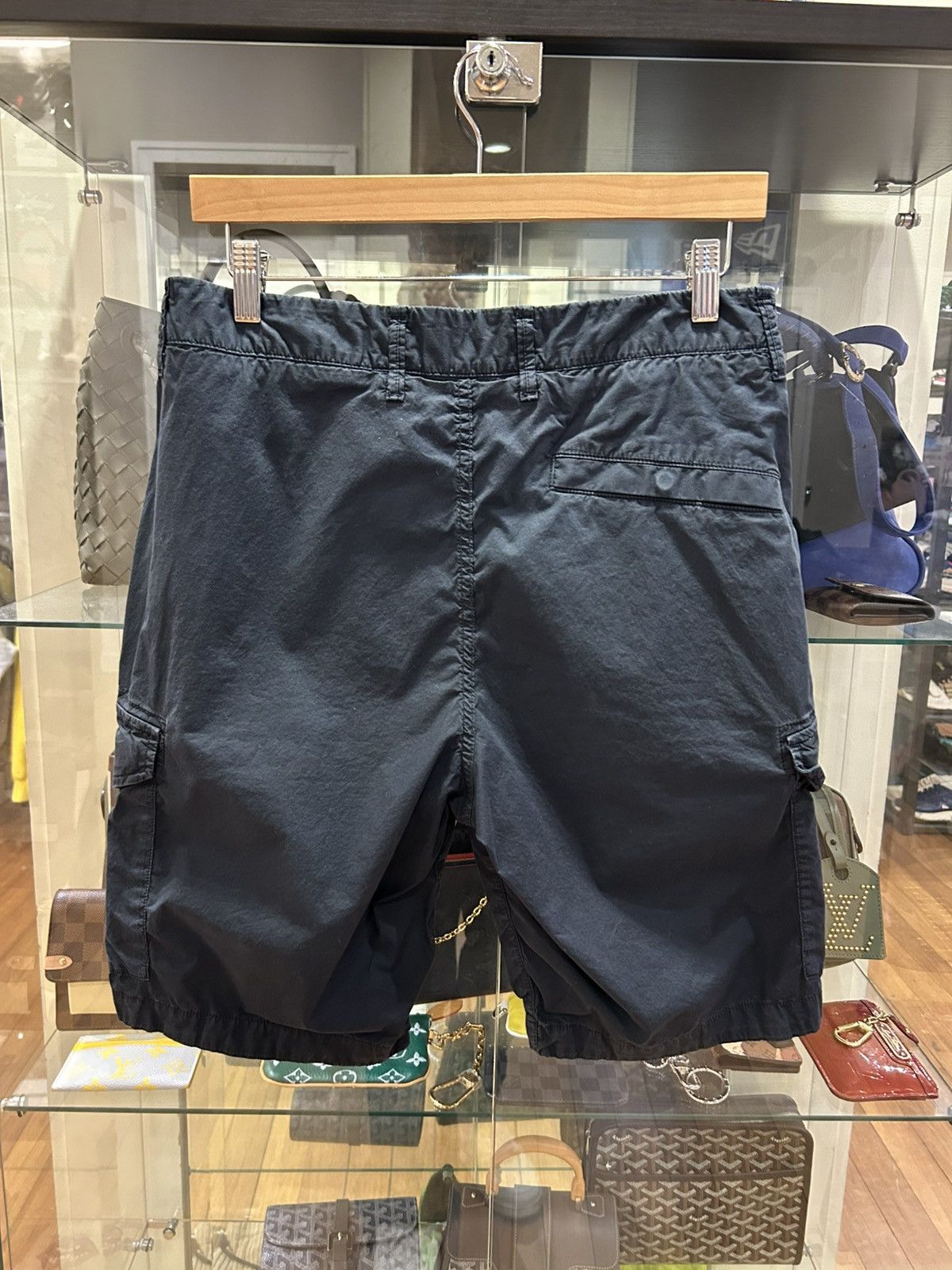 Stone Island Stone Island Cargo Shorts - Navy Size US 30 / EU 46 - 2 Thumbnail