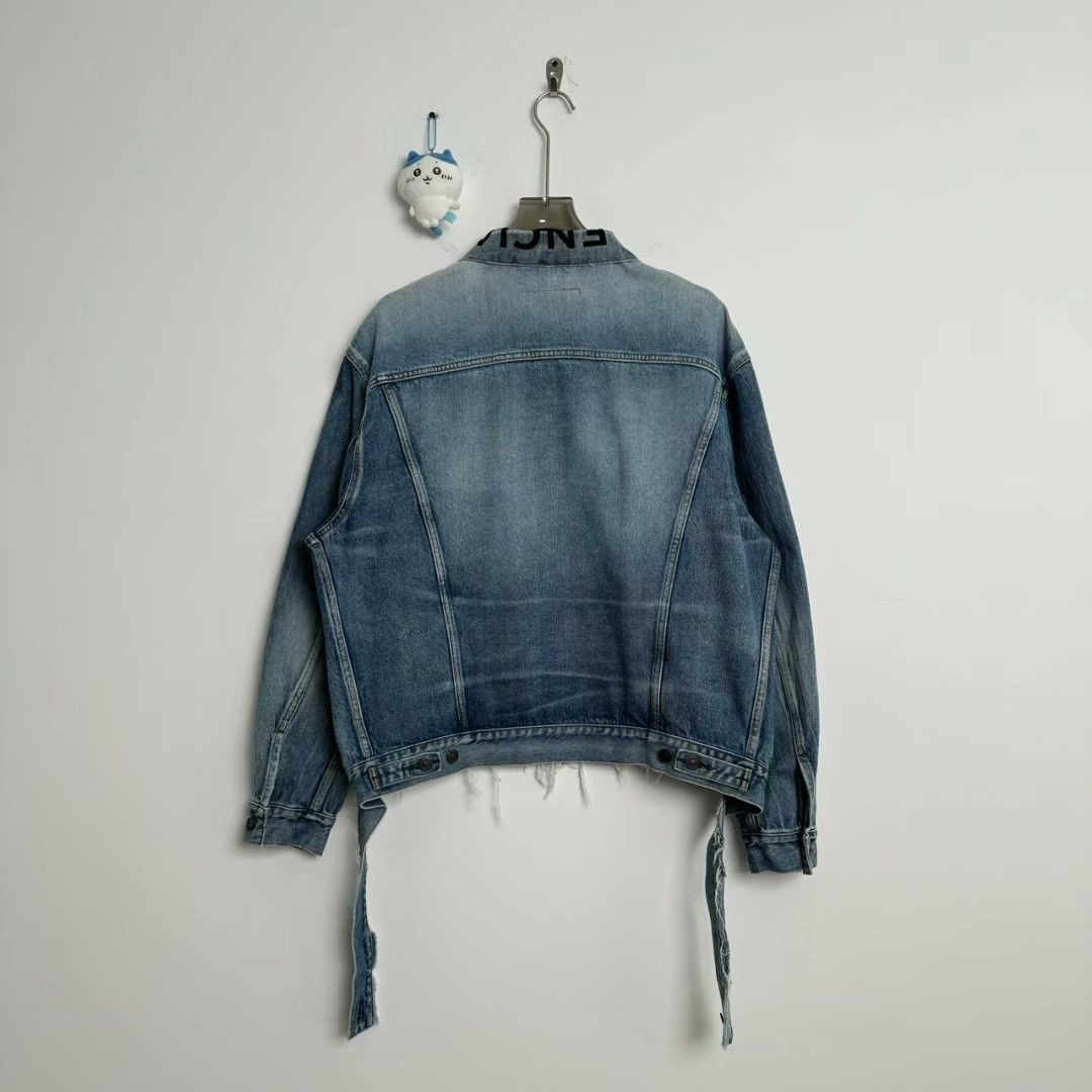 Balenciaga Balenciaga neckline logo destruction design denim jacket si Size US S / EU 44-46 / 1 - 4 Thumbnail
