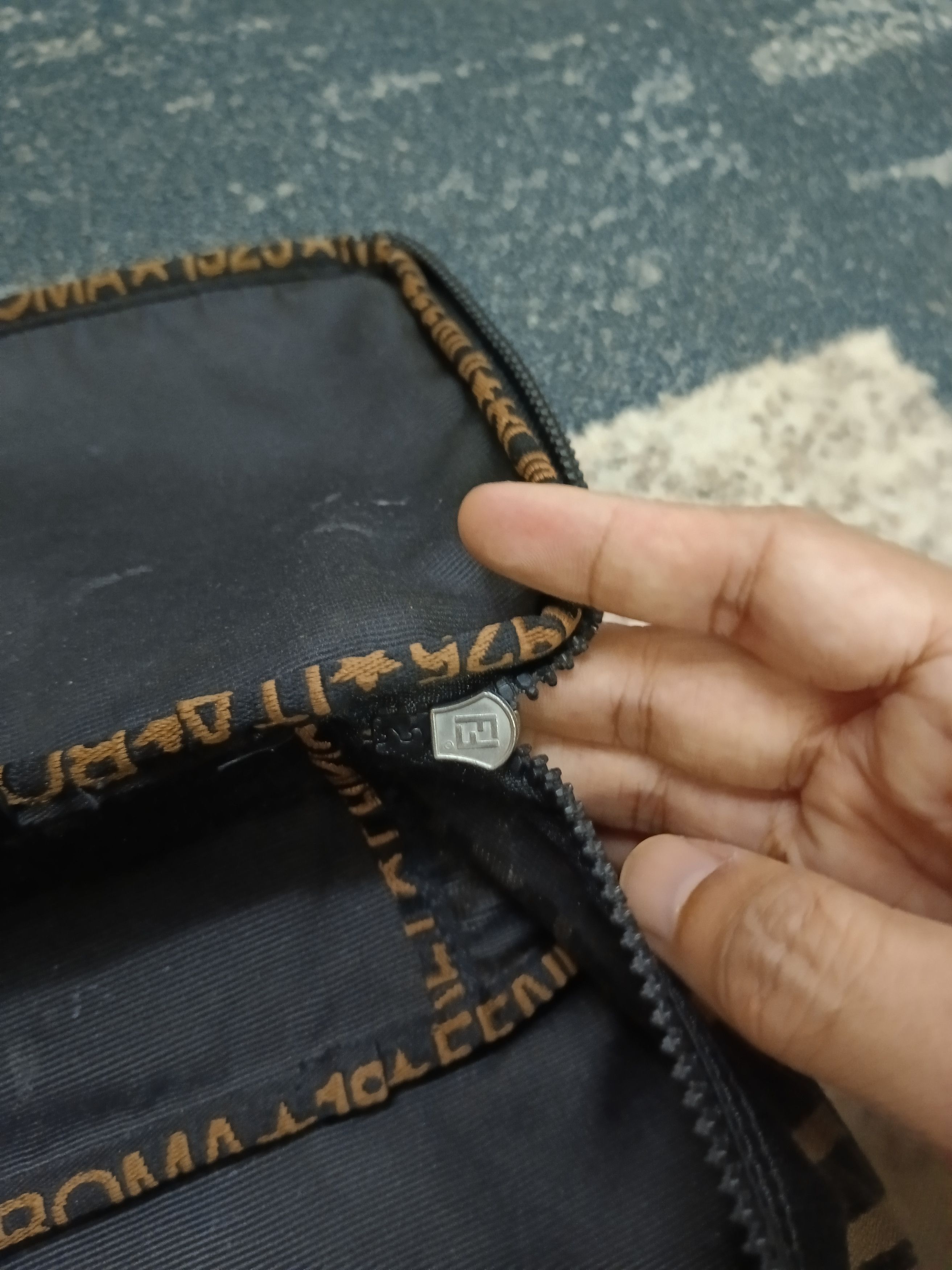 Fendi FENDI COSMETICS HANDCARRY Size ONE SIZE - 8 Thumbnail