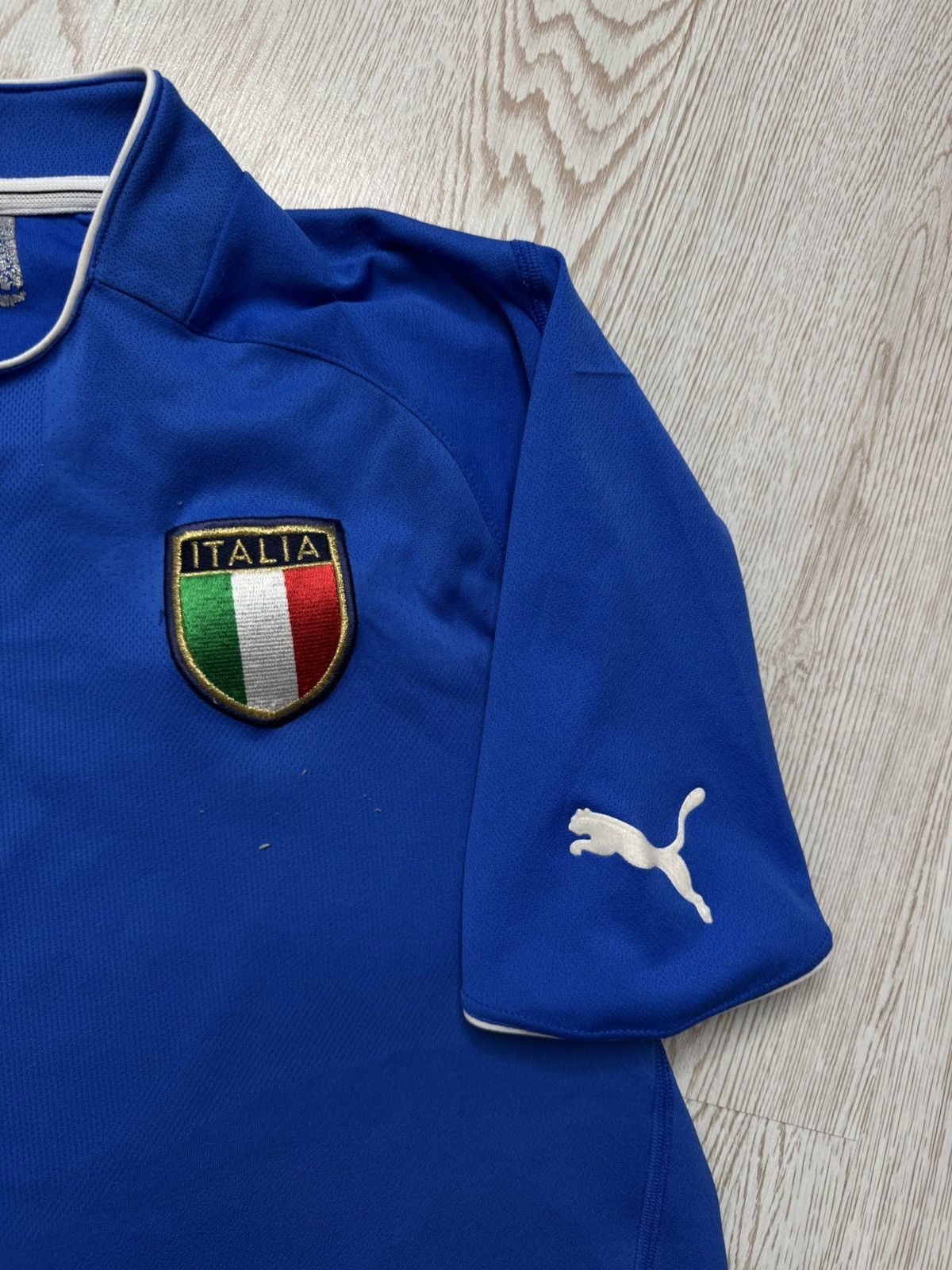 Puma × Vintage Vintage Puma Italy 2003/2004 home jersey size S Size US S / EU 44-46 / 1 - 5 Thumbnail