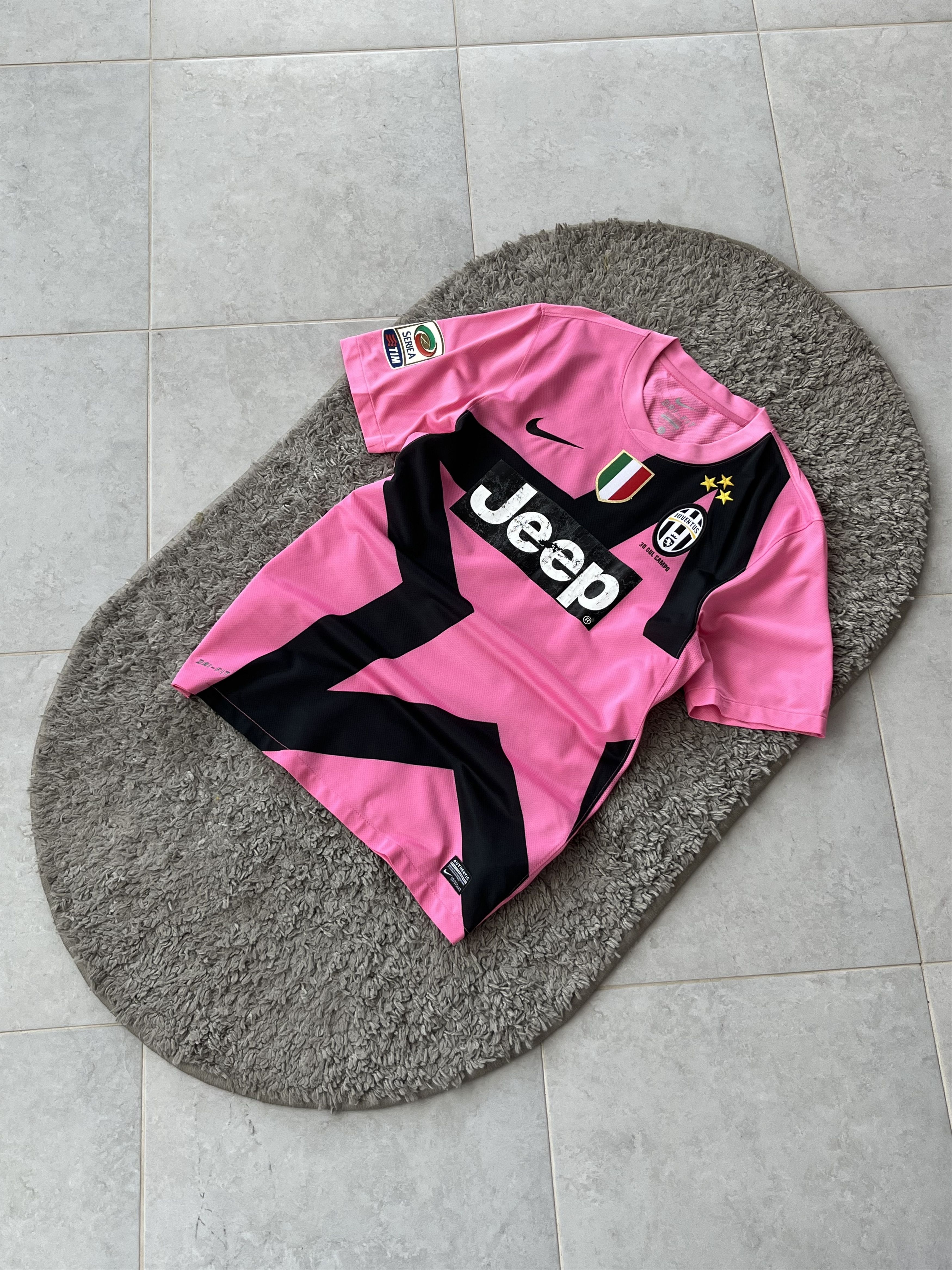 Nike NIKE x JUVENTUS 2012/13 Seria A Vintage Jersey PIRLO 21 Size US S / EU 44-46 / 1 - 2 Thumbnail