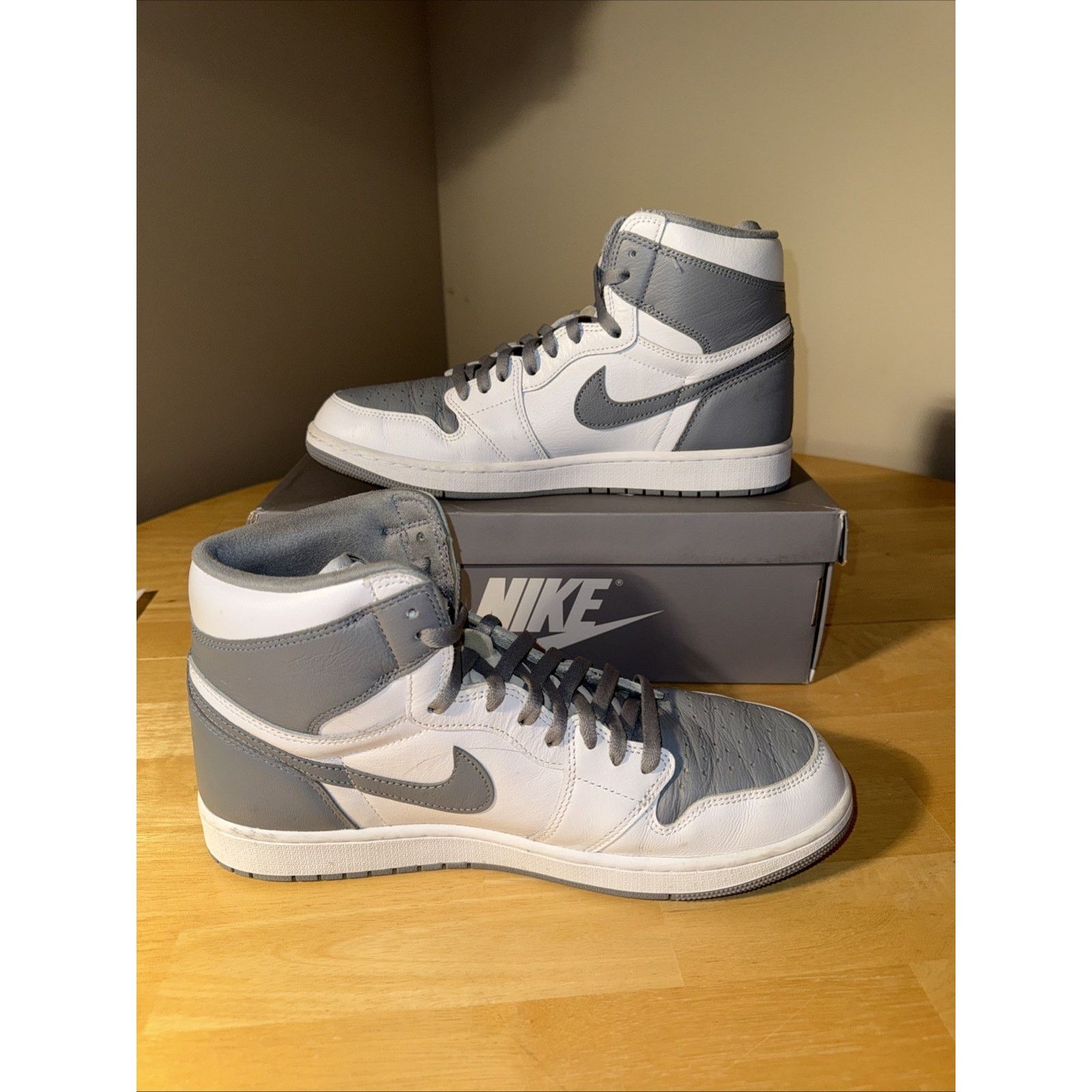 Nike Size 12 - Jordan 1 Retro High OG Stealth Size US 12 / EU 45 - 2 Thumbnail