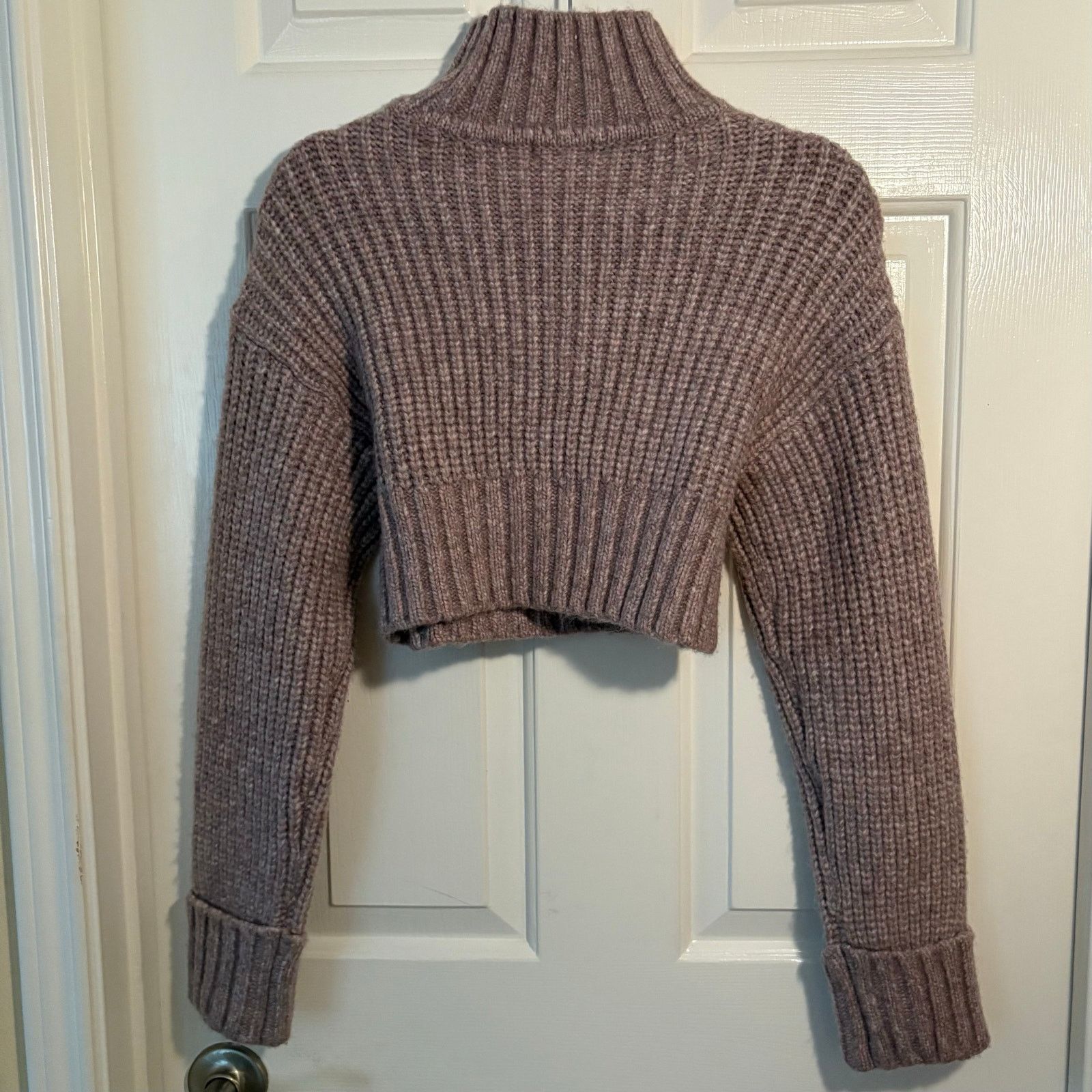 Other Lovers + Friends Cropped Cable Knit Turtleneck Sweater Small Size S / US 4 / IT 40 - 4 Thumbnail