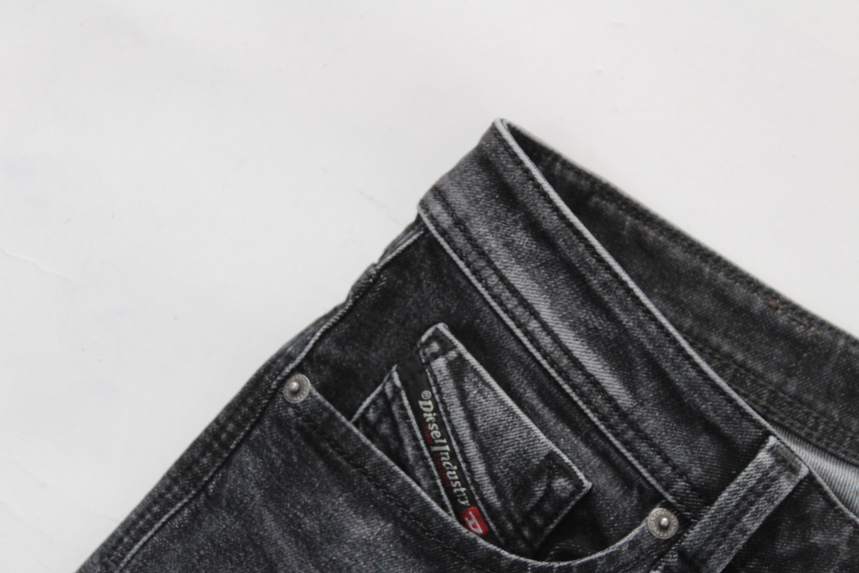 Diesel Diesel Industry Washed Denim Jeans Size 28 Size US 28 / EU 44 - 3 Thumbnail