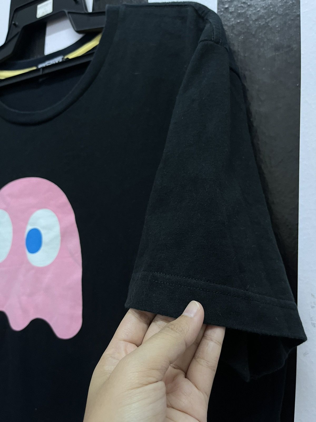 Other Pac-man tee black size xl Size US XL / EU 56 / 4 - 3 Thumbnail
