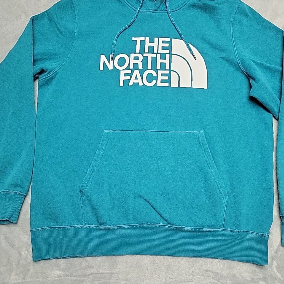 The North Face The North Face Hoodie Mens Large Green Logo Front Hooded Classic Retro Pullover Size US L / EU 52-54 / 3 - 2 Thumbnail
