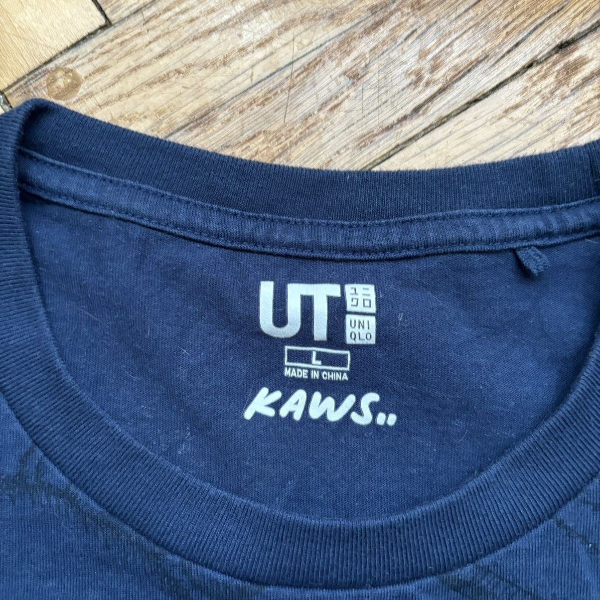 Kaws × Uniqlo Vintage Japanese Kaws x Uniqlo Monogram T-Shirt Y2K Punk Size US M / EU 48-50 / 2 - 2 Thumbnail