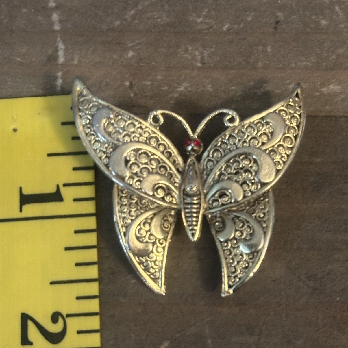 Vintage Vintage gold tone butterfly brooch Size ONE SIZE - 2 Thumbnail