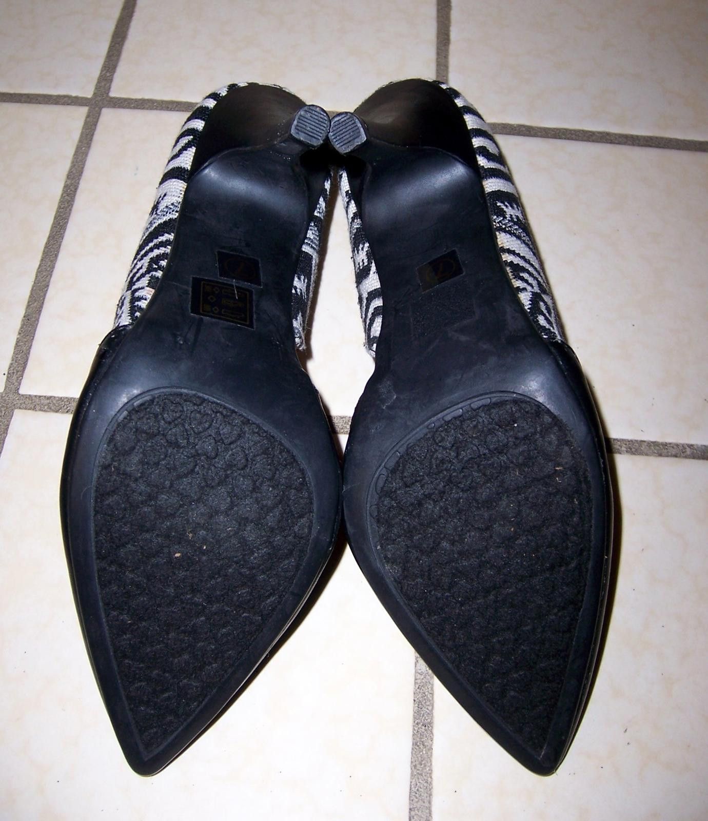Chinese Laundry Chinese Laundry Sparks Fly Tribal Print Heels - Size 7 Size US 7 / IT 37 - 5 Thumbnail