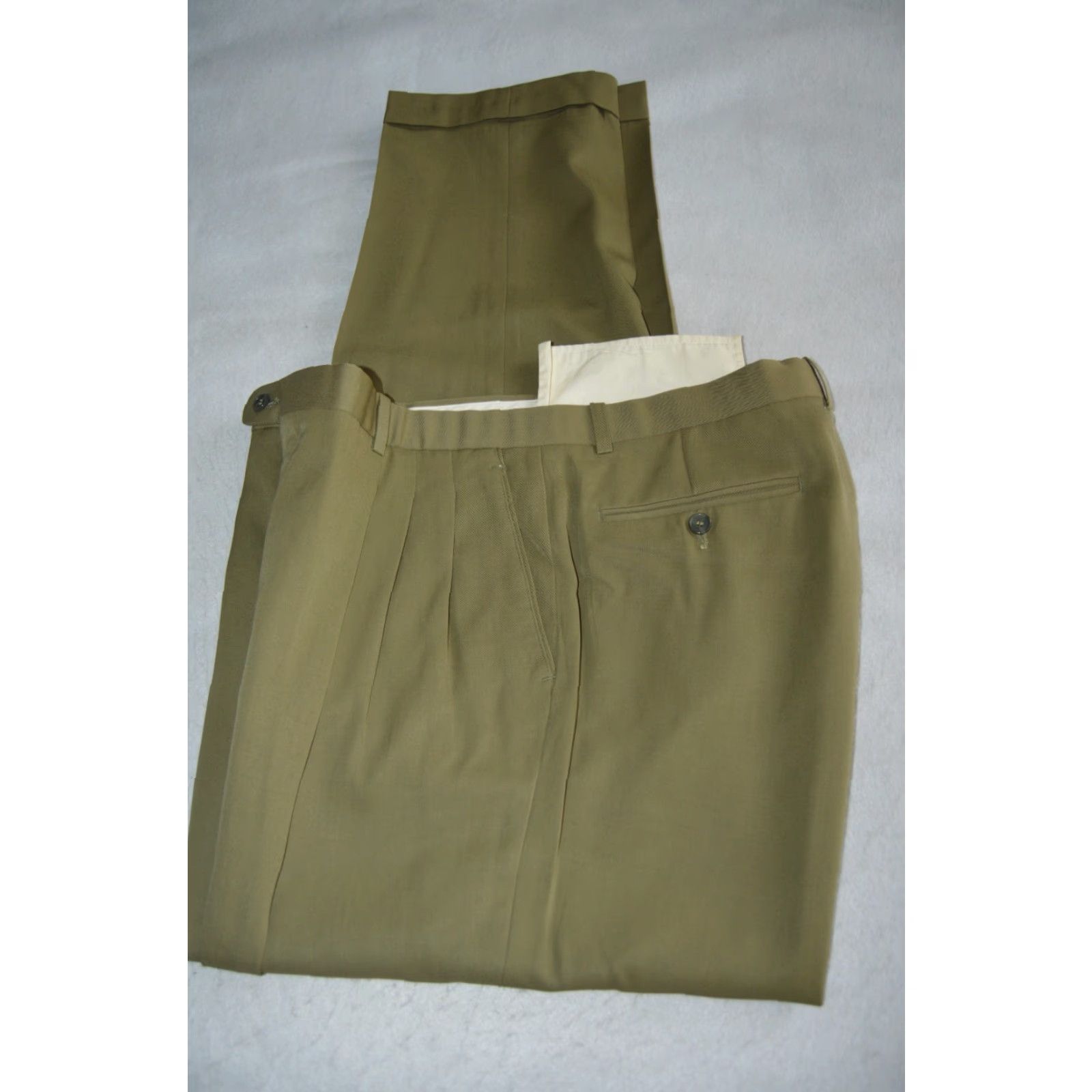 Vintage VINTAGE Greg Peters Green 100% Wool Pleated Dress Pants Mens Classic Fit Waist 36 Inseam 33 Front Zip Zipper Cuffed Solid Pattern Dress Pants Mens Size US 38 / EU 54 - 4 Thumbnail