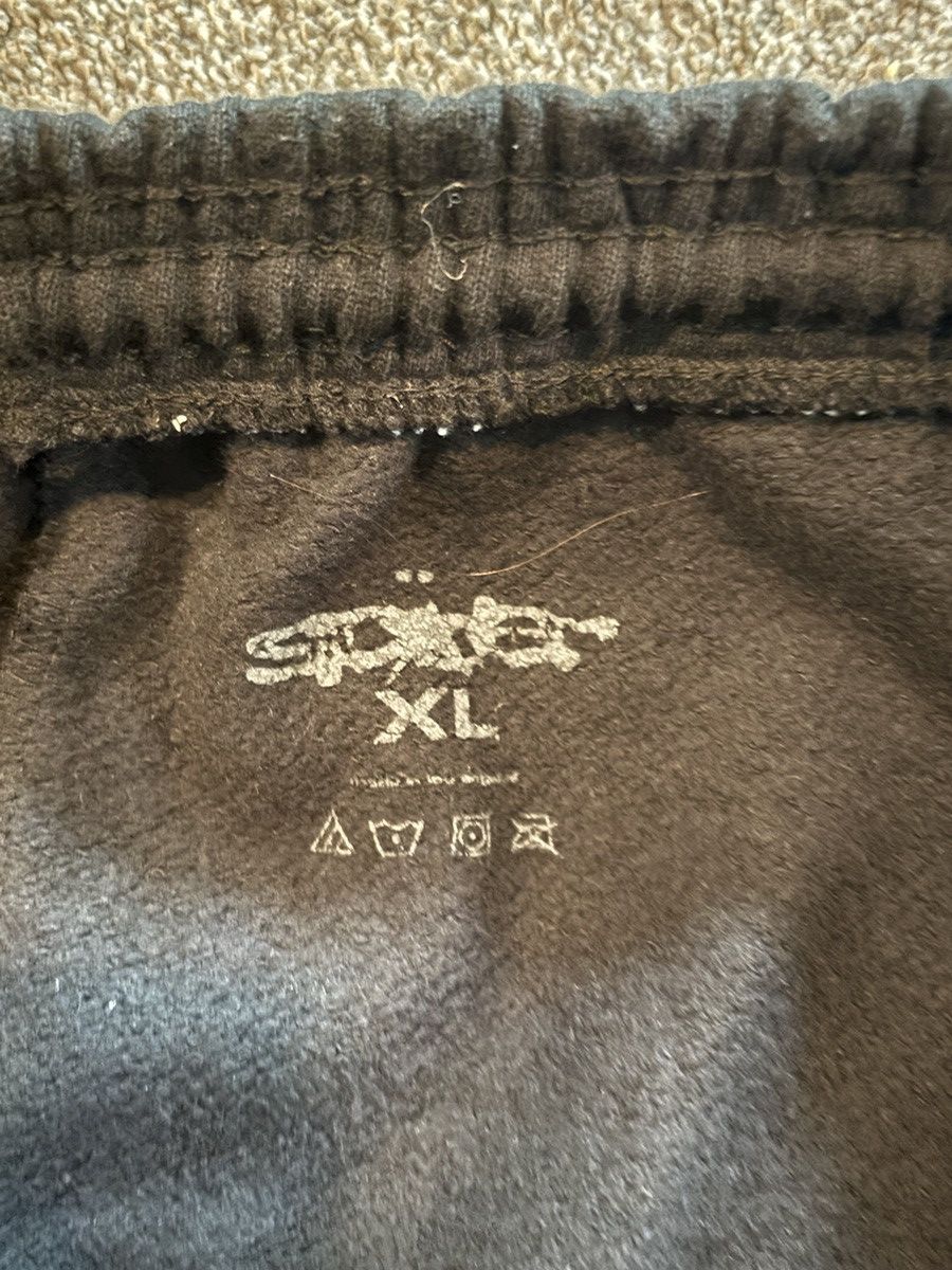 Sp5der Sp5der X Uy Scuti Shorts Black/Red Size US 32 / EU 48 - 3 Thumbnail