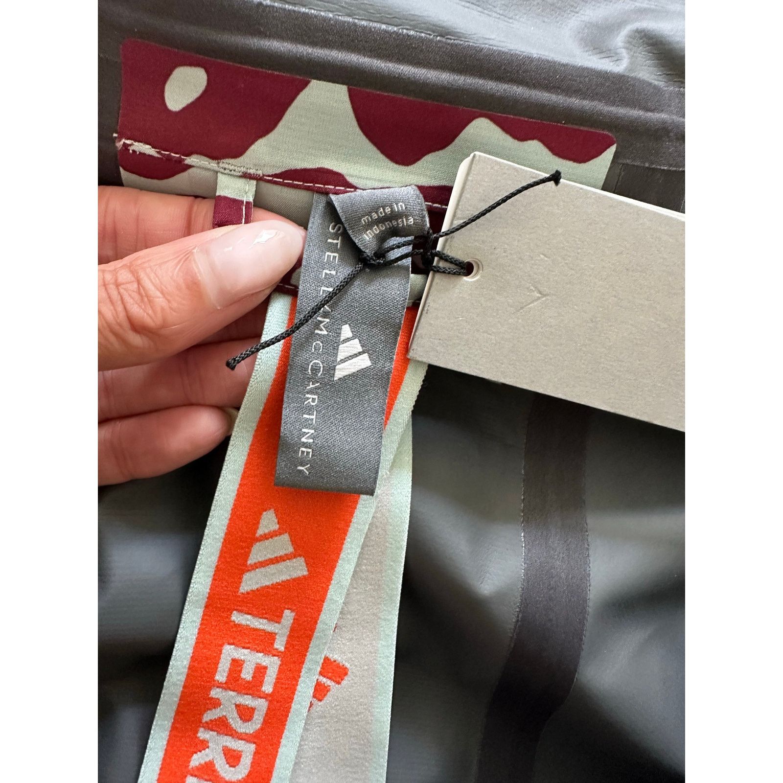 Stella McCartney Adidas Terrex x Stella McCartney 2L Leopard Jacket - Size S Size US S / EU 44-46 / 1 - 14 Thumbnail