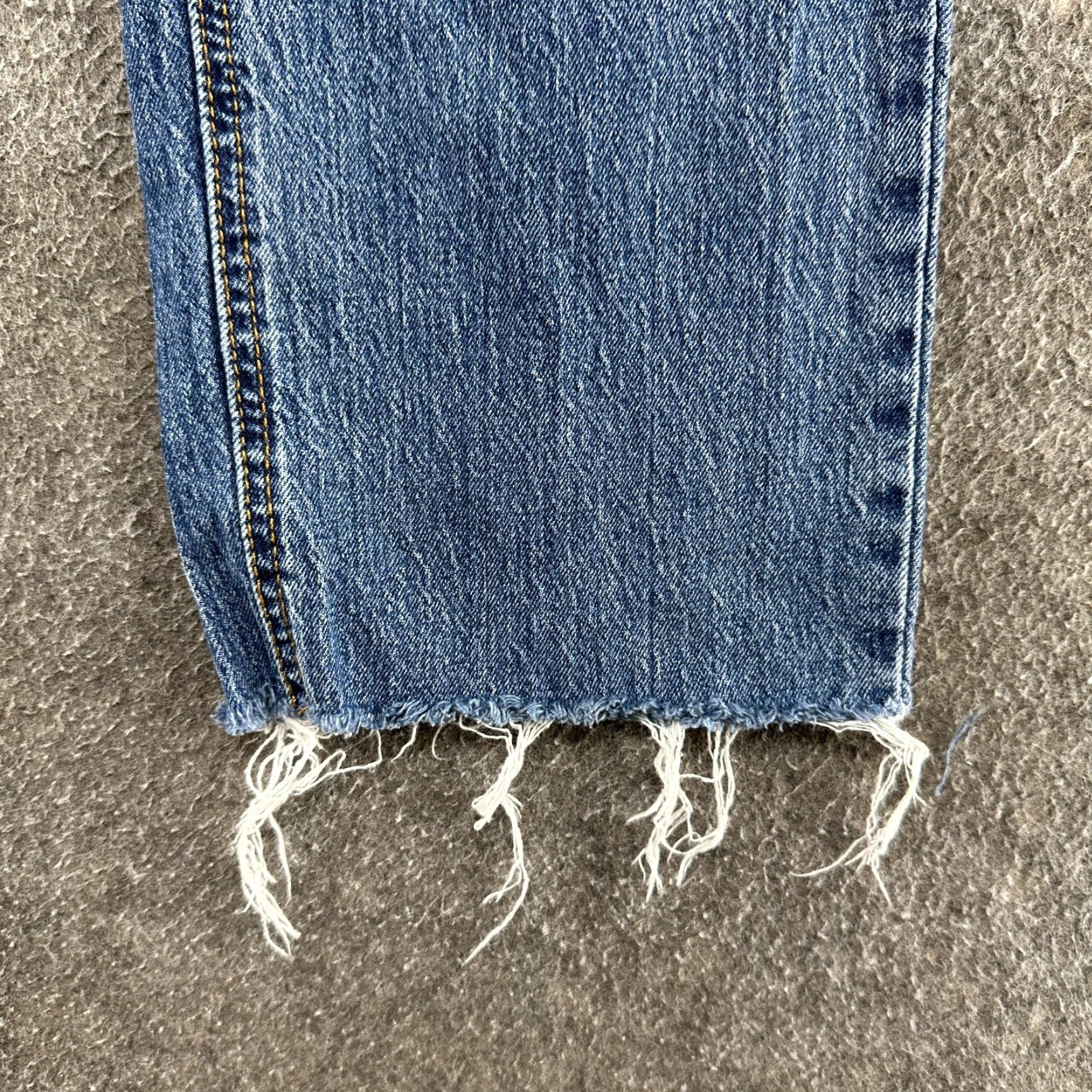 Levi's Levi's 541 Jeans Men 32x29 Blue Tapered Athletic Fit Medium Wash Distressed Raw Hem Casual Jeans Mens Regular Type Denim Cotton Blend Size US 32 / EU 48 - 6 Thumbnail