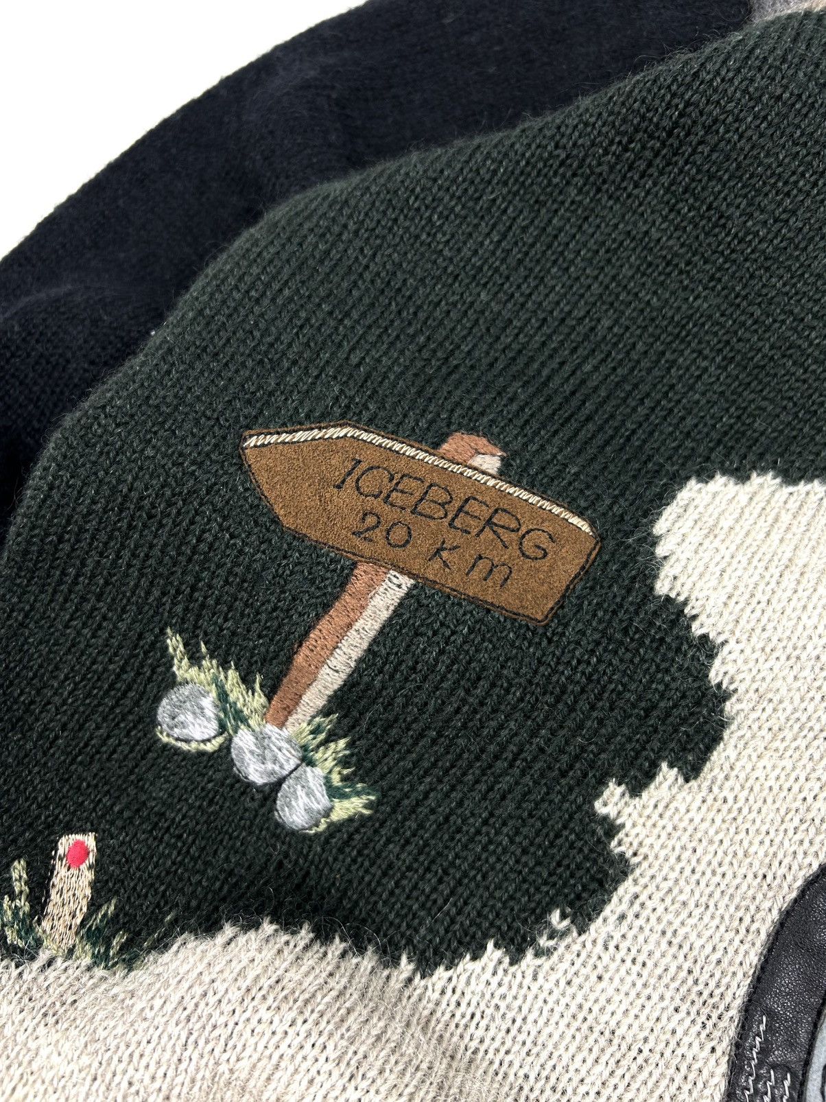 Iceberg rare Iceberg 90s Cartoon Racing Wool Sweater Vintage Italy Size US L / EU 52-54 / 3 - 12 Thumbnail