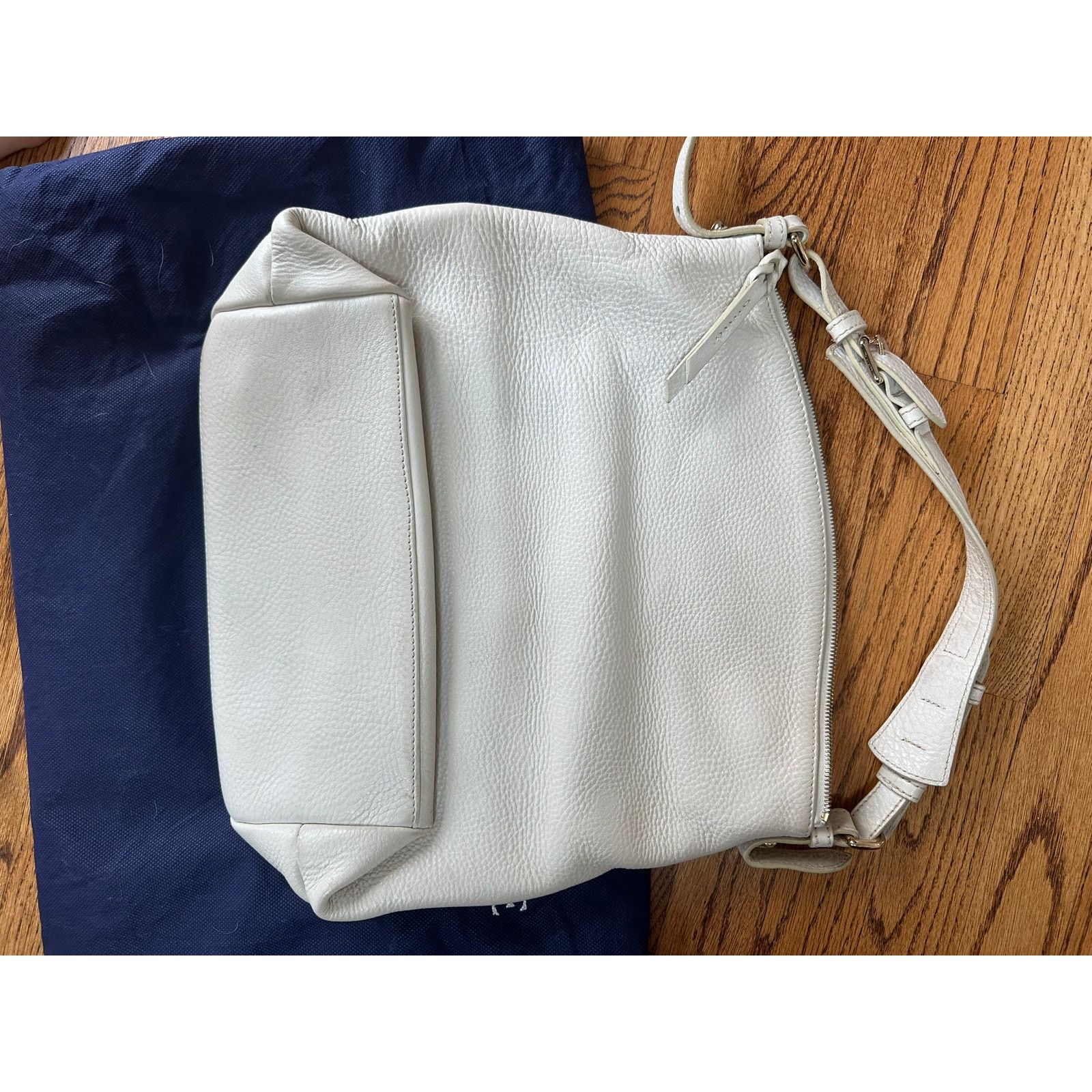 Dooney & Bourke Dooney and Bourke dillen medium pocket handbag with dustbag Size ONE SIZE - 4 Thumbnail