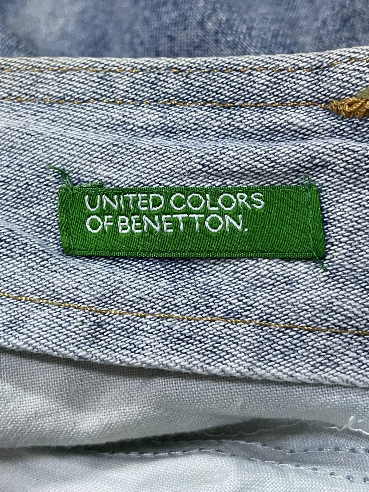 Benetton × Le Grande Bleu (L.G.B.) × Tornado Mart Benetton Glass Shattered Whiskers Wash Flared Jeans Size US 29 - 23 Thumbnail
