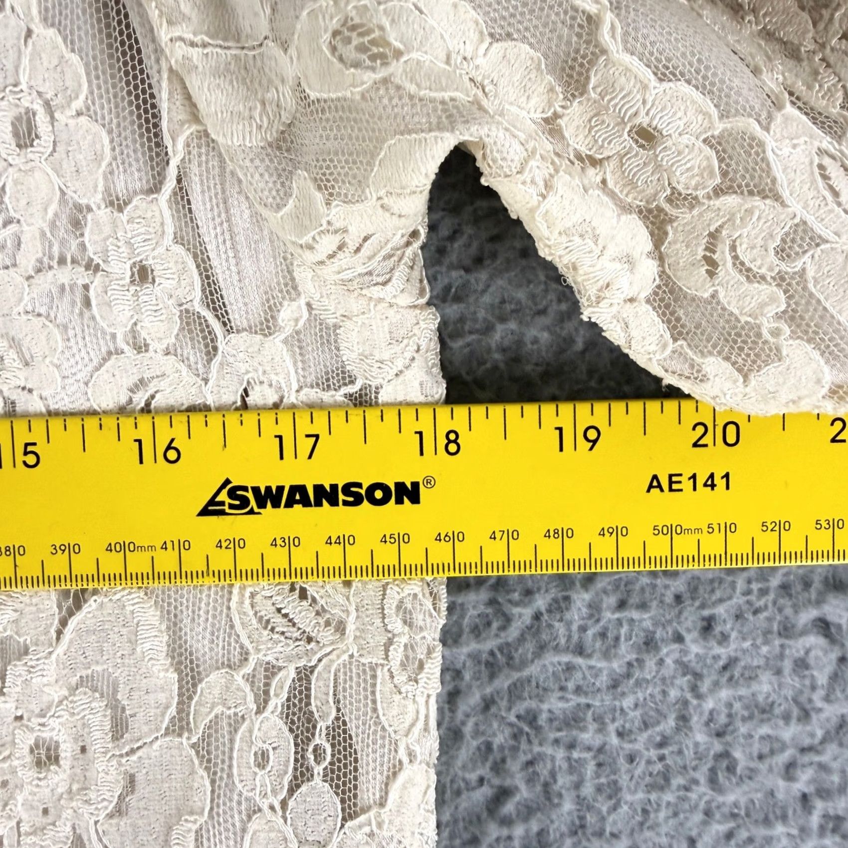Jessica McClintock VINTAGE Jessica McClintock Lace Dress Womens 10 Long Sleeve Ivory Floral Bride Formal Wedding Dress Size L / US 10 / IT 46 - 7 Thumbnail