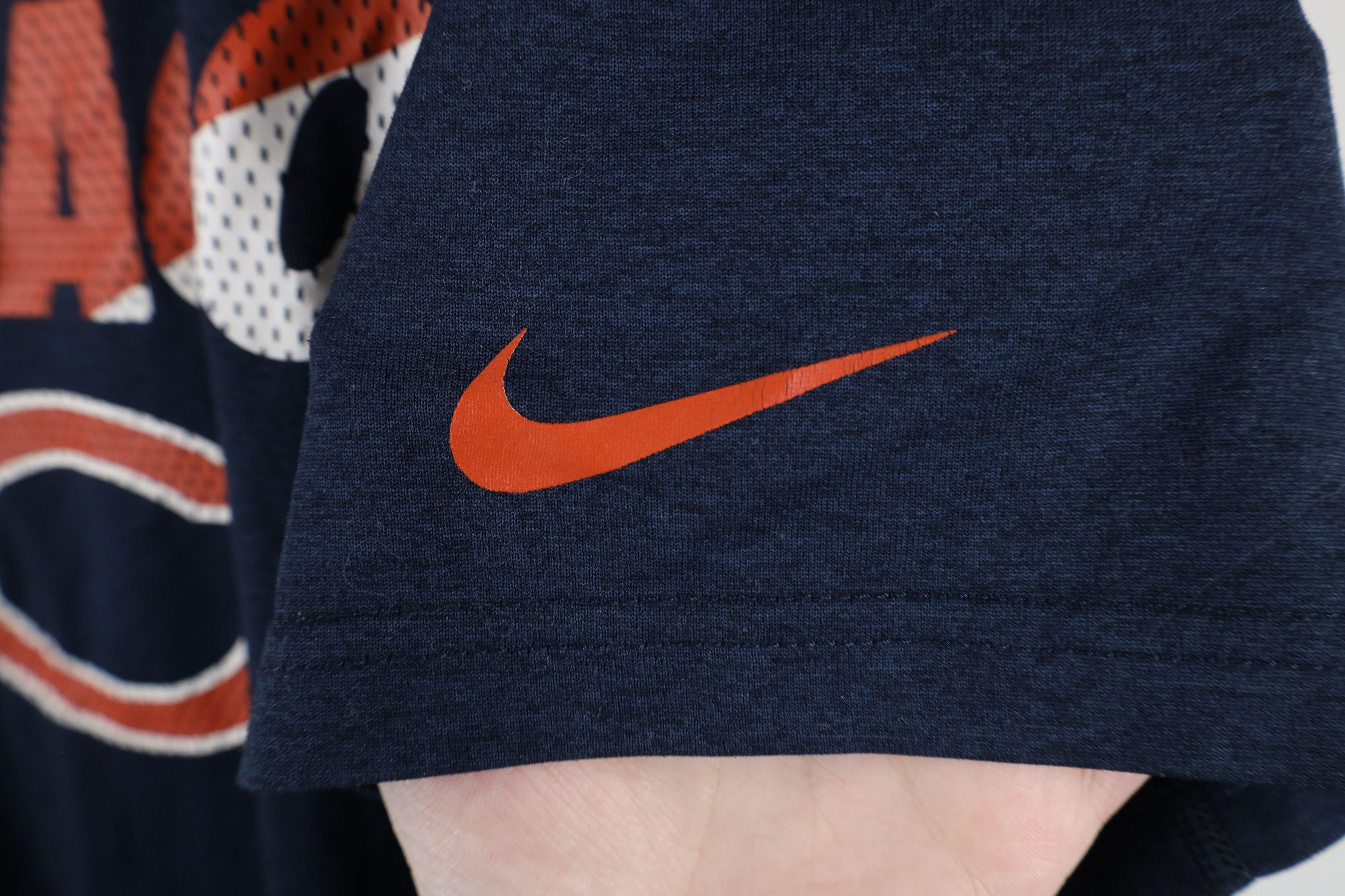 Nike × Vintage Nike NFL Training Issued Chicago Bears Football T-Shirt Blue Size US M / EU 48-50 / 2 - 4 Thumbnail