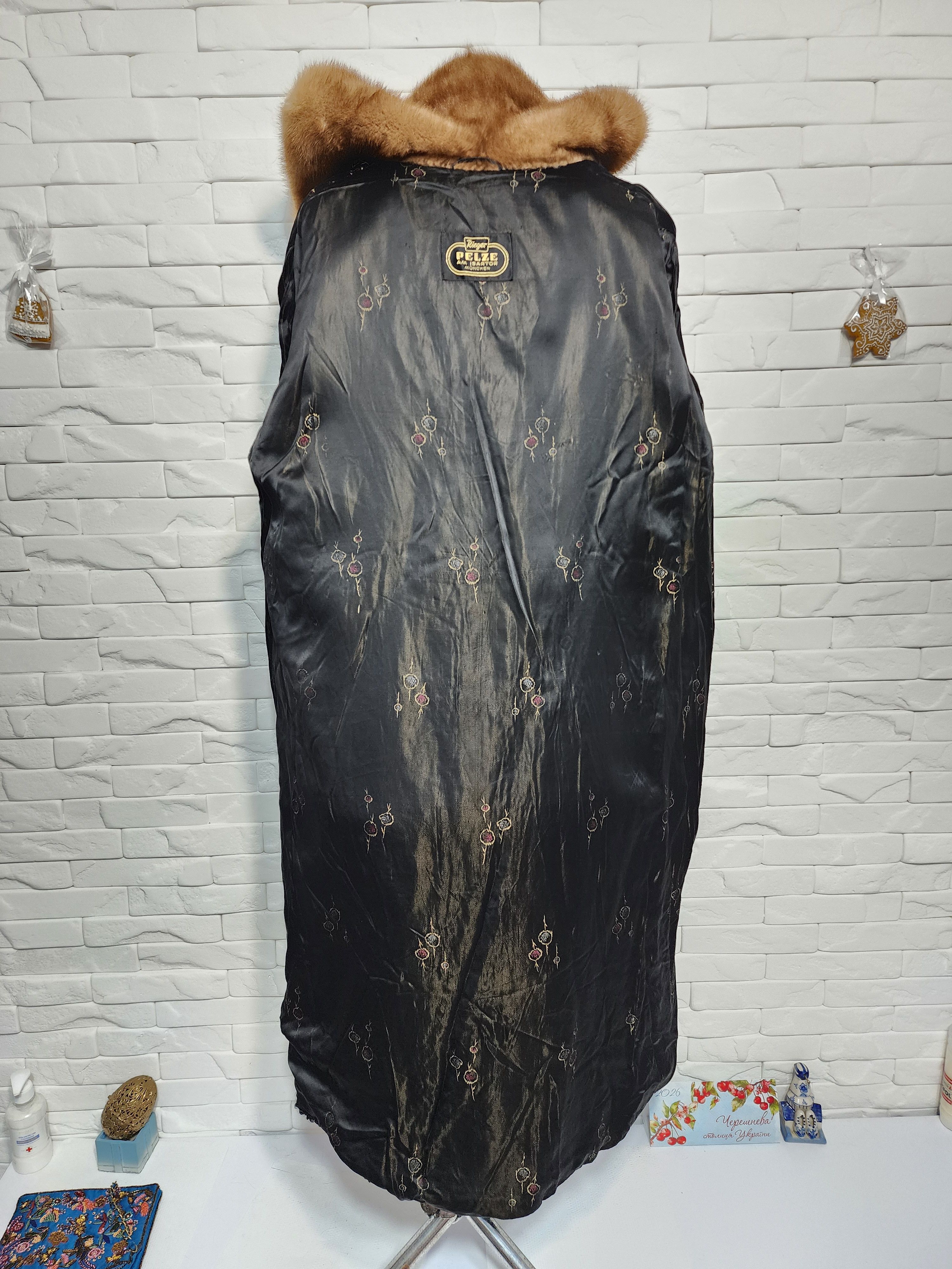 Furla Black Sheepskin Fur Coat: Women's Warm Winter Outerwear Size XL / US 12-14 / IT 48-50 - 7 Thumbnail