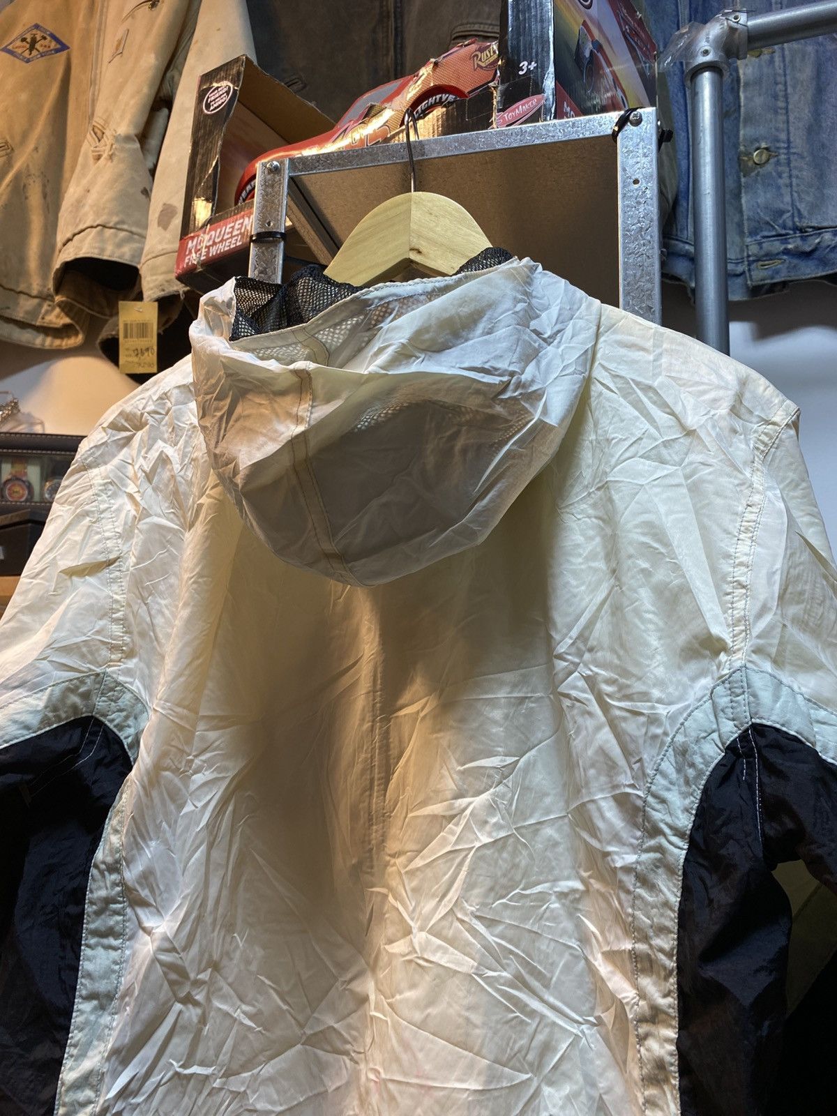 Nike Vintage Nike Spell Out Windbreaker Jacket Size US M / EU 48-50 / 2 - 5 Thumbnail