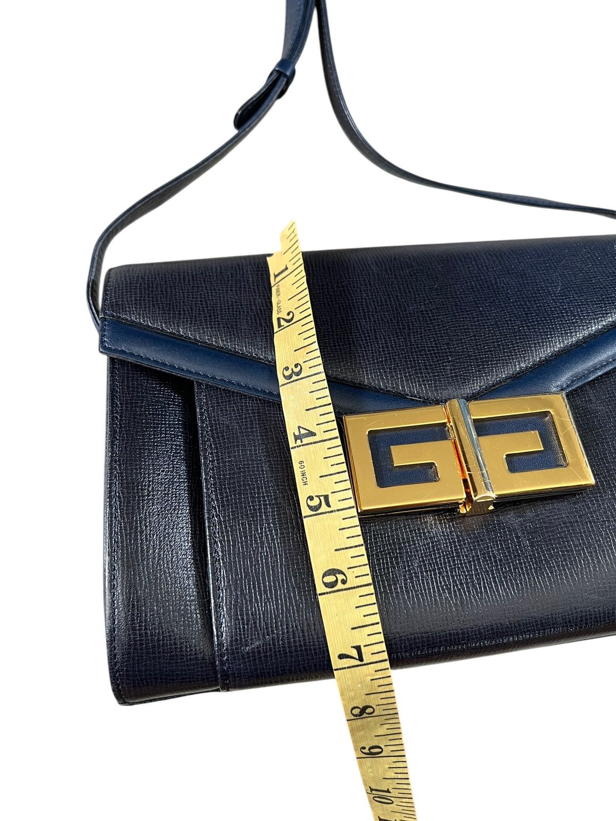 Givenchy 1980 Givenchy Leather Sling Bag Size ONE SIZE - 18 Thumbnail