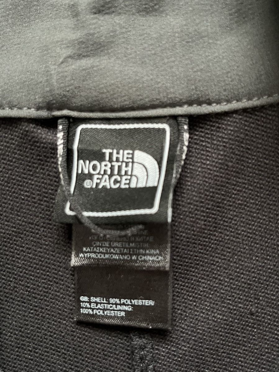 The North Face The North Face Windbreaker – Size XL Size US XL / EU 56 / 4 - 5 Thumbnail