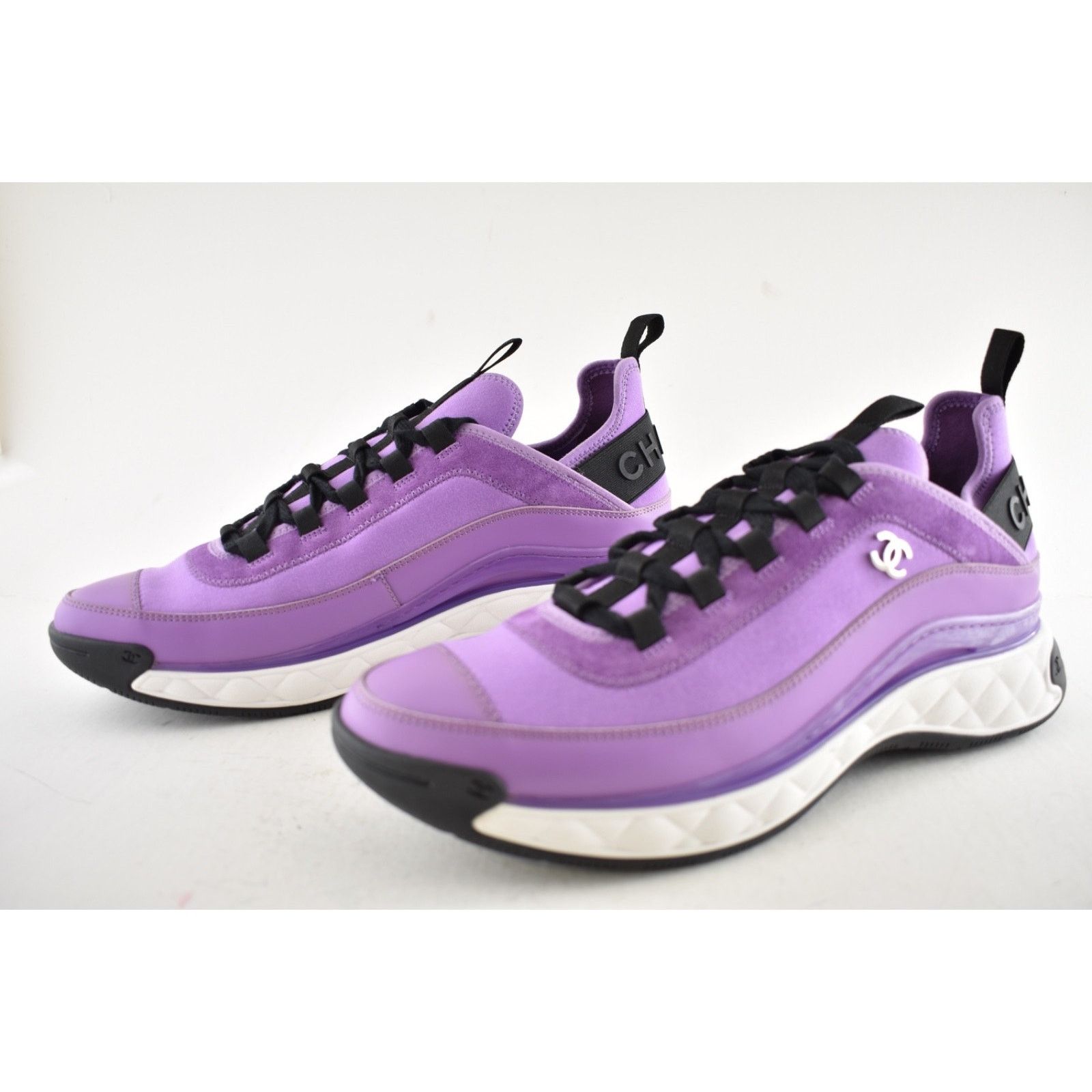 Chanel Chanel 20C Mens Purple Black White CC Logo Lace Up Low Size US 11 / EU 44 - 10 Thumbnail