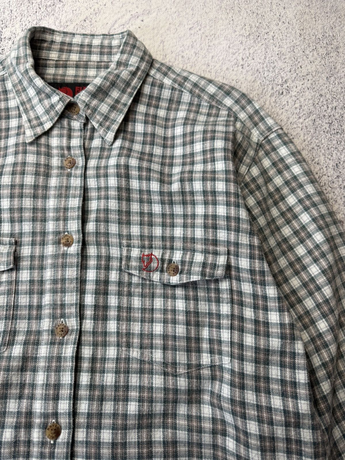 Fjallraven Vintage Fjallraven Ladies Flannel Checkered Shirt USA Size M / US 6-8 / IT 42-44 - 6 Thumbnail
